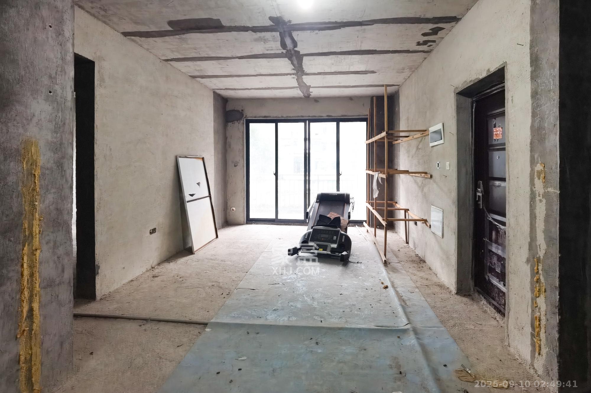 时光潇湘学府(浔学苑)  3室2厅2卫    28.98万 时光潇湘学府(浔学苑)  3室2厅2卫    28.98万客厅