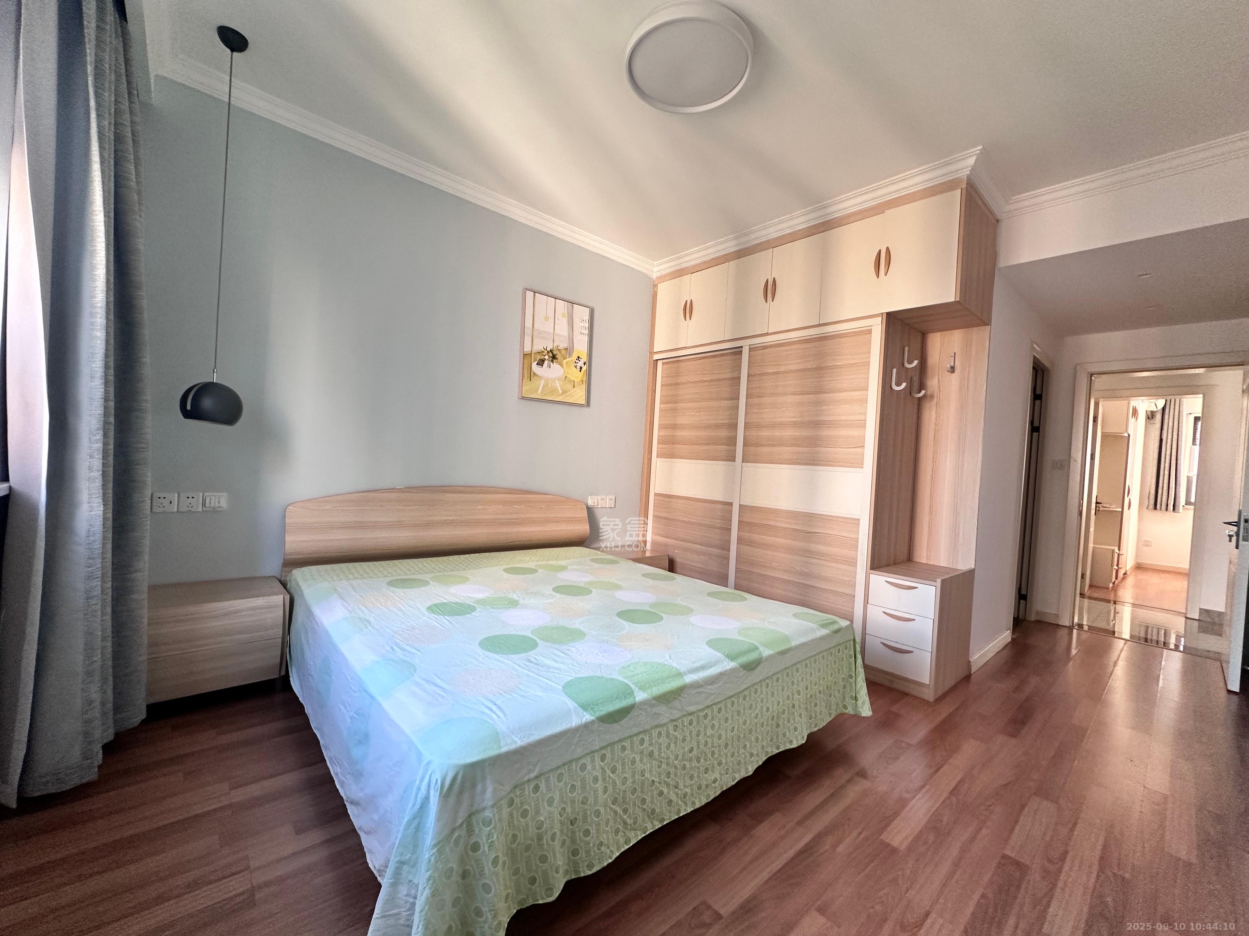 当代滨江MOMA  3室2厅2卫    4000.0元/月室内图