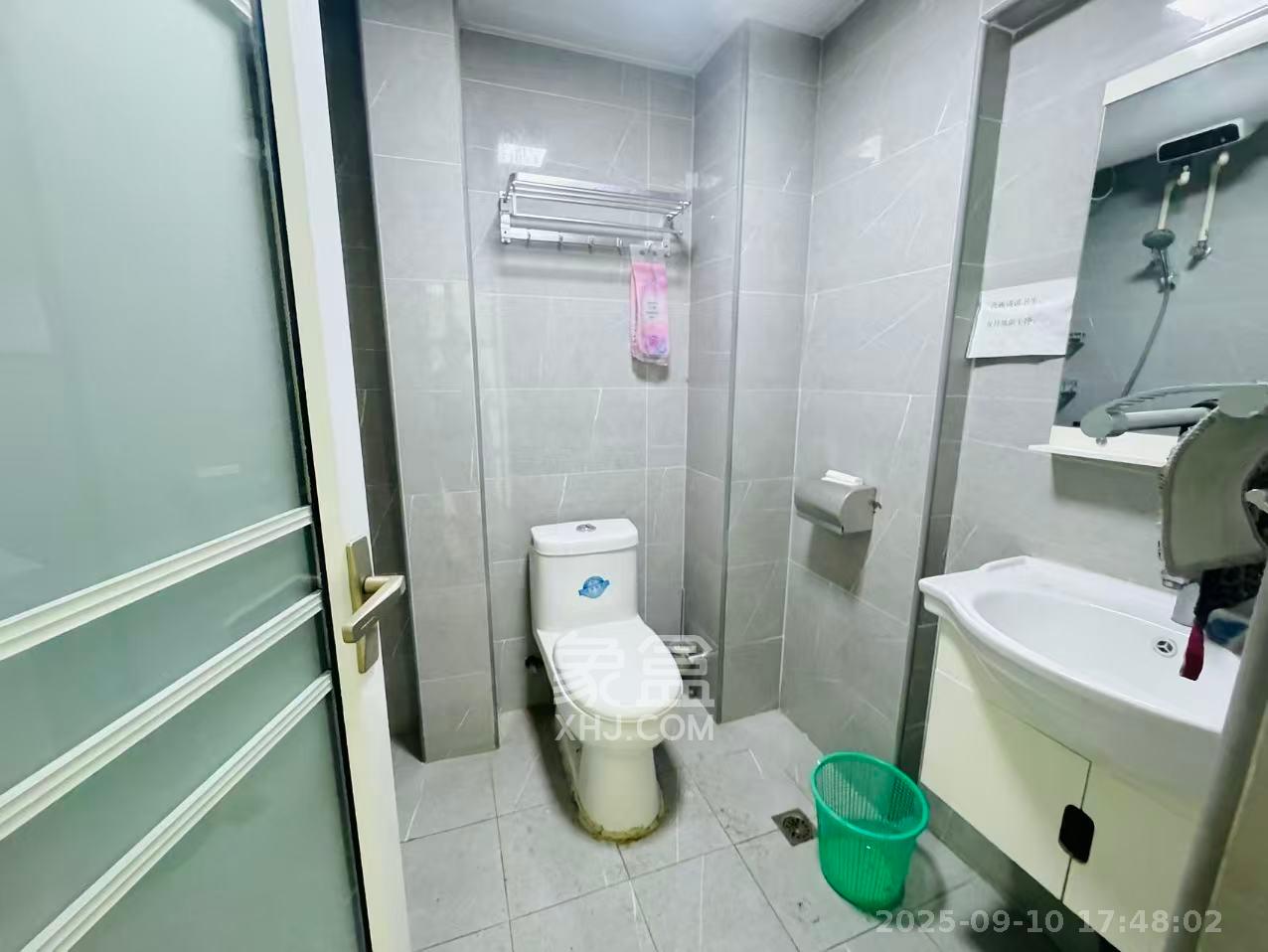 兰卡威国际 1室0厅1卫 3600.0元/月 兰卡威国际 1室0厅1卫 3600.0元/月室内图