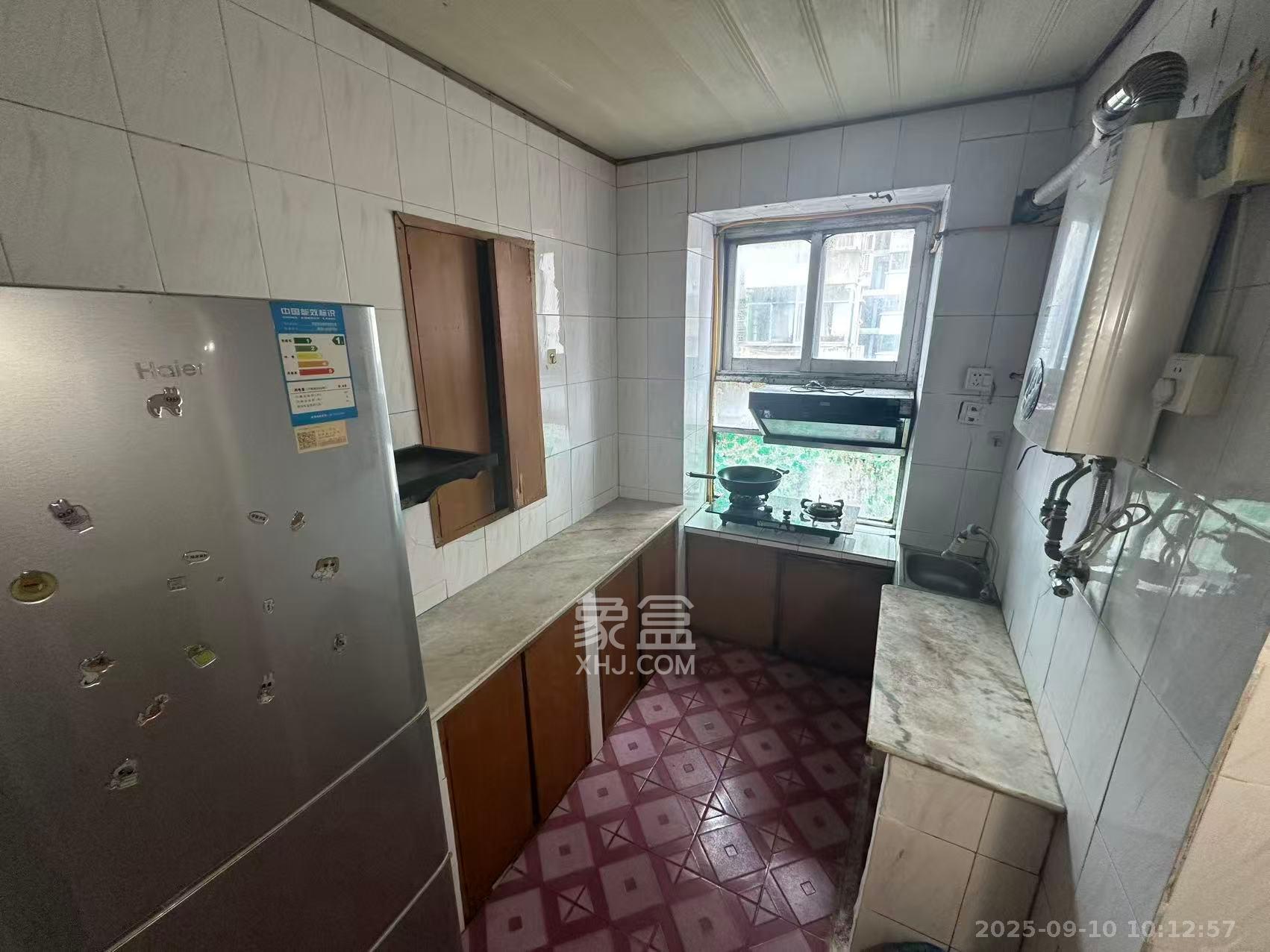 司马里散盘 3室1厅1卫 1600.0元/月 司马里散盘 3室1厅1卫 1600.0元/月室内图