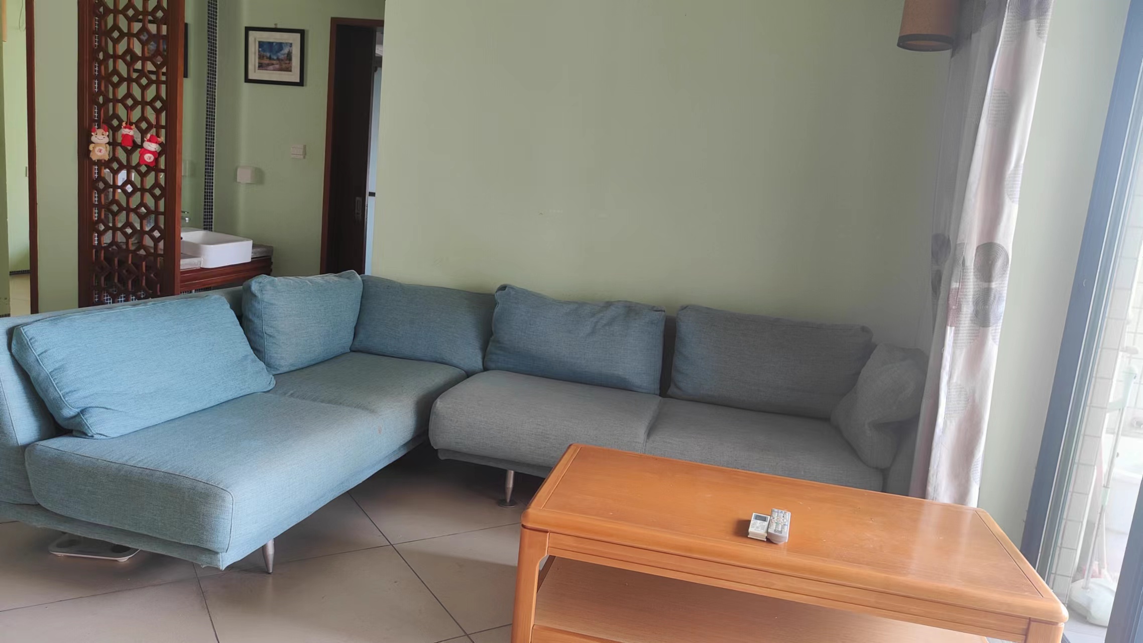 滨海贵族 2室2厅1卫 2800.0元/月 滨海贵族 2室2厅1卫 2800.0元/月室内图