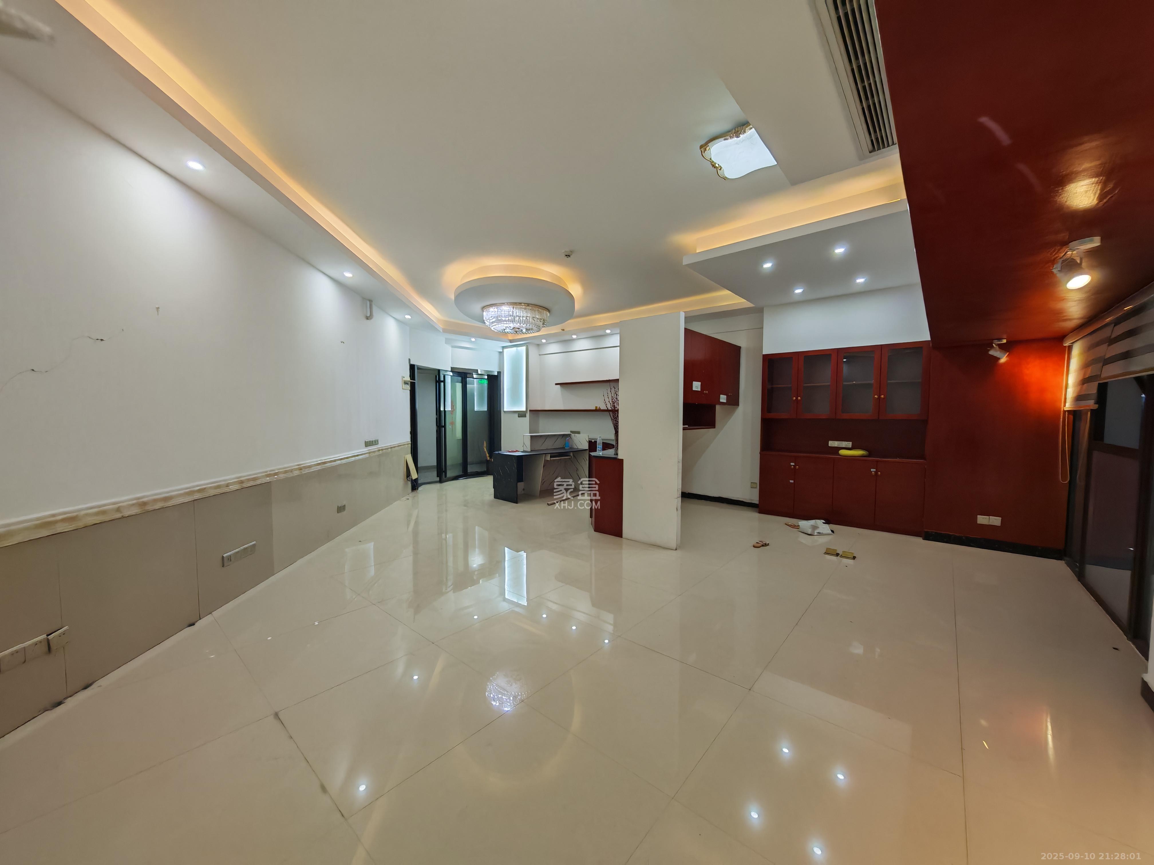 达美D6区   60.0㎡      2500.0元/月室内图