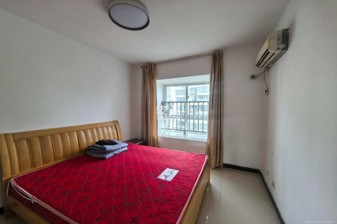 麓山润城  3室2厅2卫    2300.0元/月 麓山润城  3室2厅2卫    2300.0元/月室内图