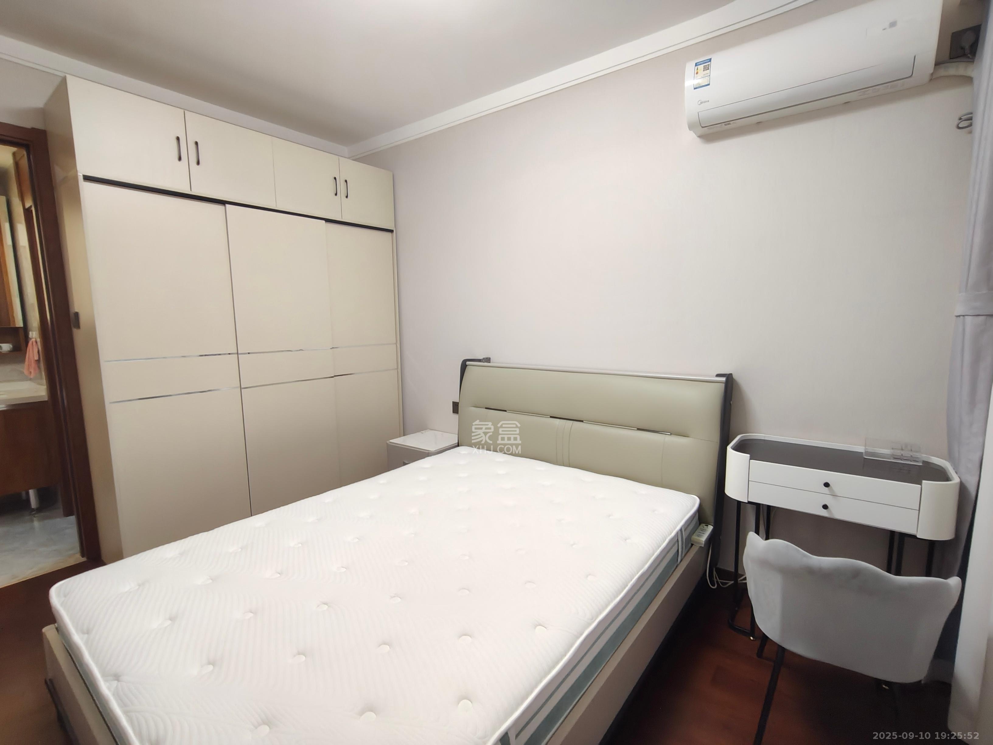 梅溪悦章  3室2厅2卫    3800.0元/月室内图