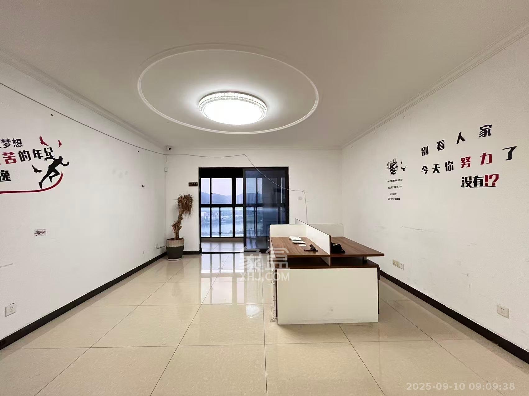 达美D6区 4室2厅2卫 5000.0元/月 达美D6区 4室2厅2卫 5000.0元/月室内图