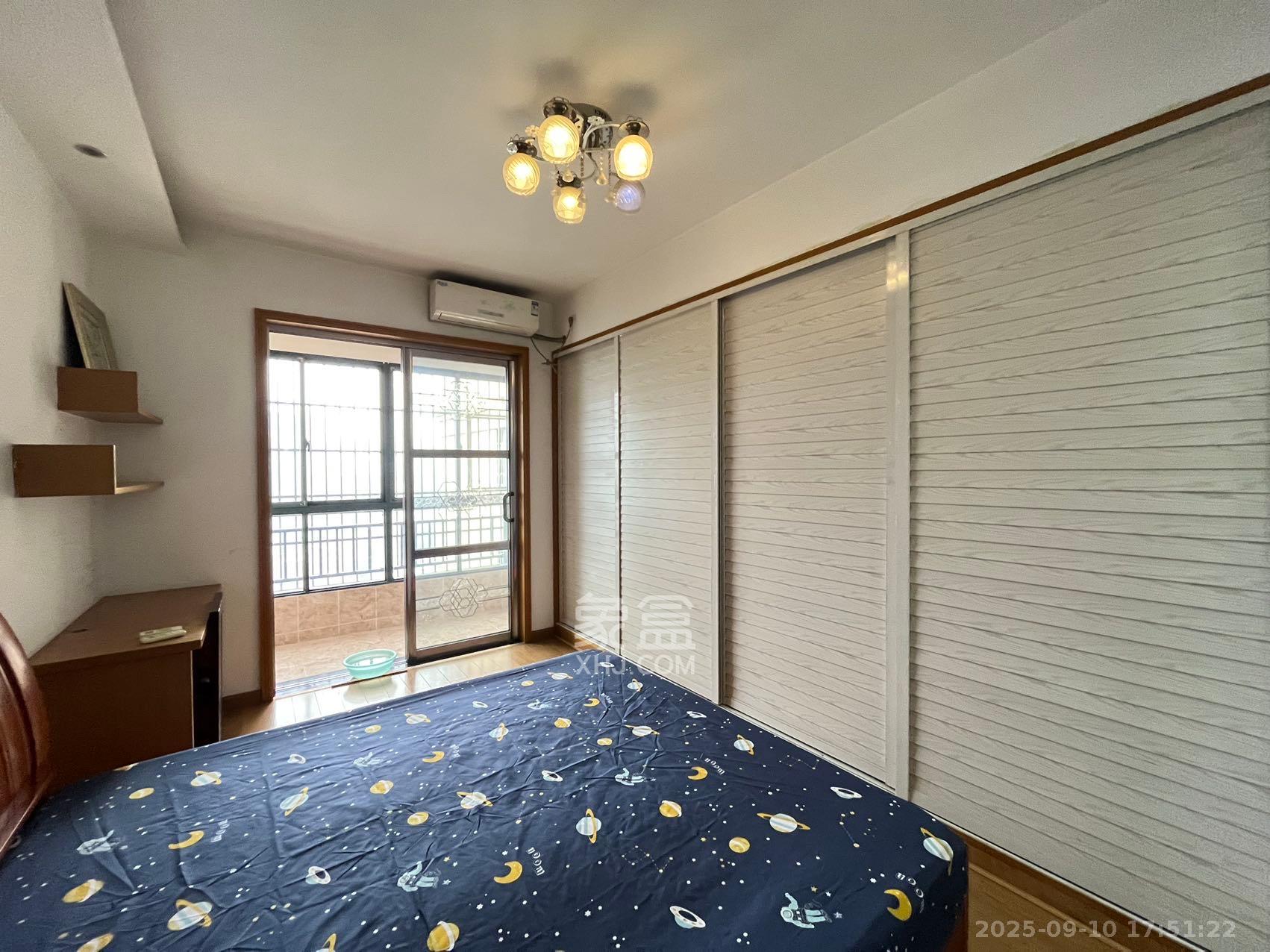 财富名园 4室2厅2卫 3000.0元/月 财富名园 4室2厅2卫 3000.0元/月室内图