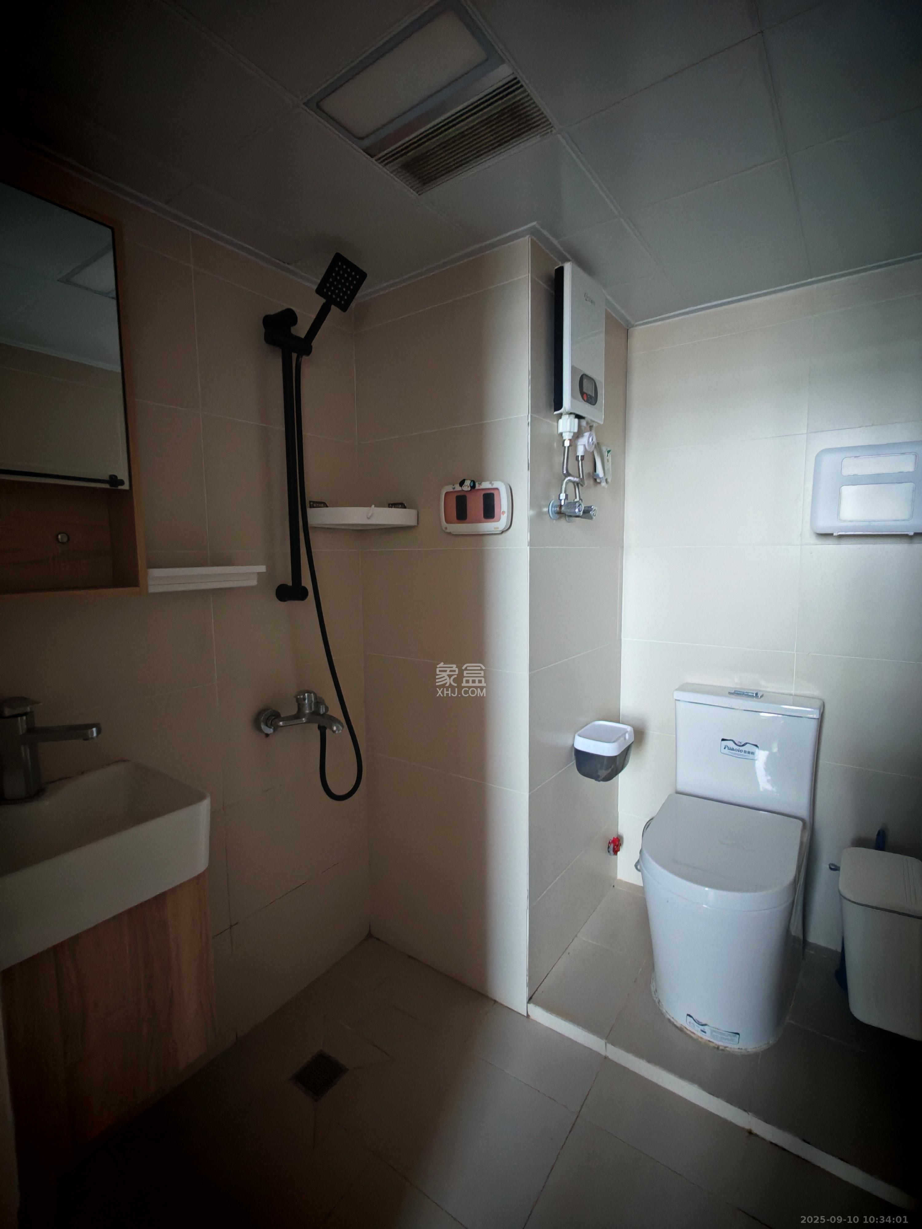 达美溪湖湾 1室1厅1卫 1900.0元/月 达美溪湖湾 1室1厅1卫 1900.0元/月室内图