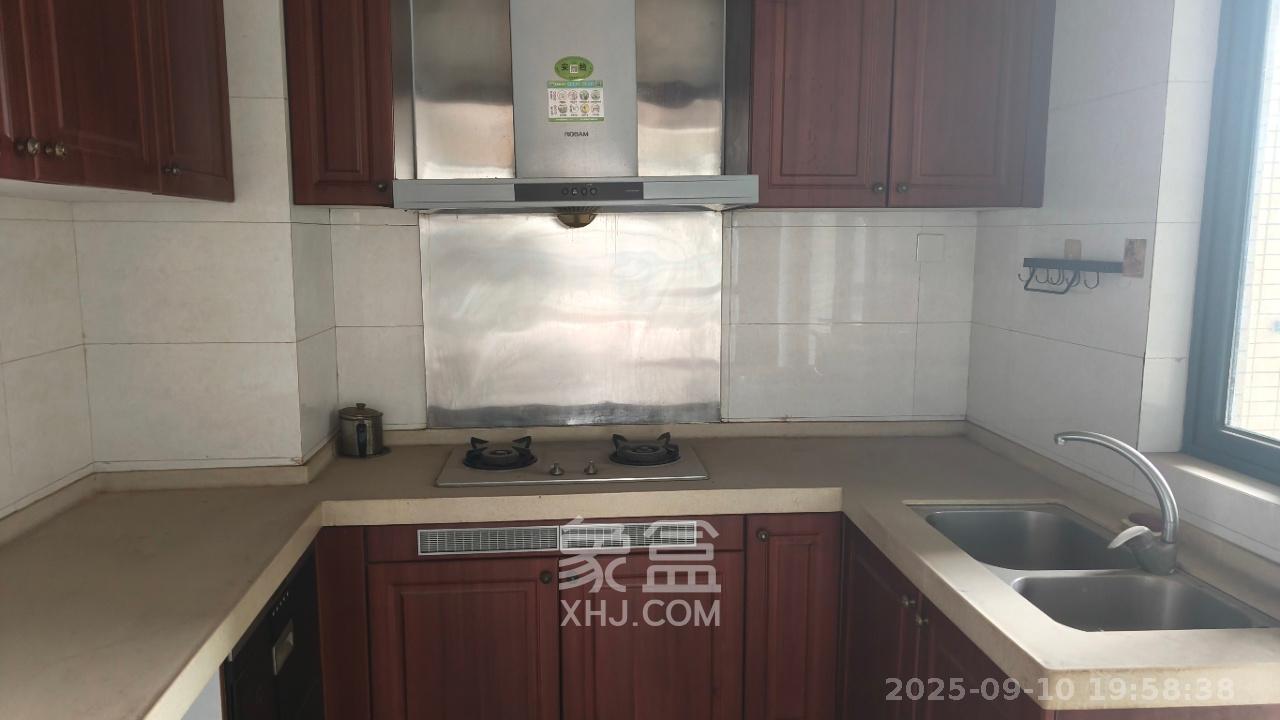 恒大绿洲 3室2厅1卫 2500.0元/月 恒大绿洲 3室2厅1卫 2500.0元/月室内图