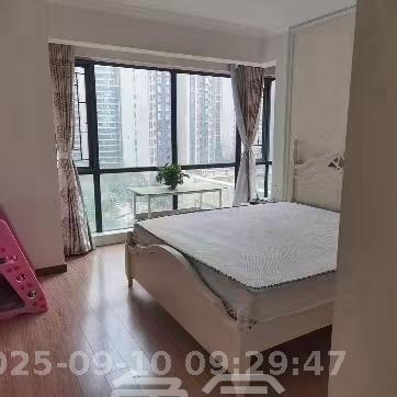 融科东南海 4室2厅2卫 3500.0元/月 融科东南海 4室2厅2卫 3500.0元/月室内图