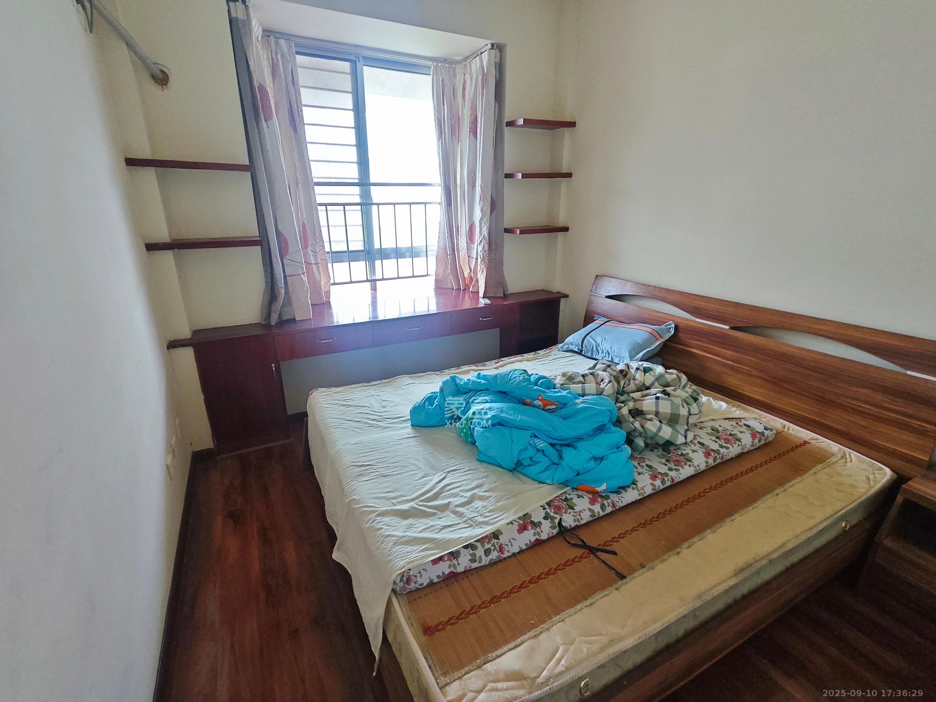 人和苑 3室2厅1卫 1800.0元/月 人和苑 3室2厅1卫 1800.0元/月室内图