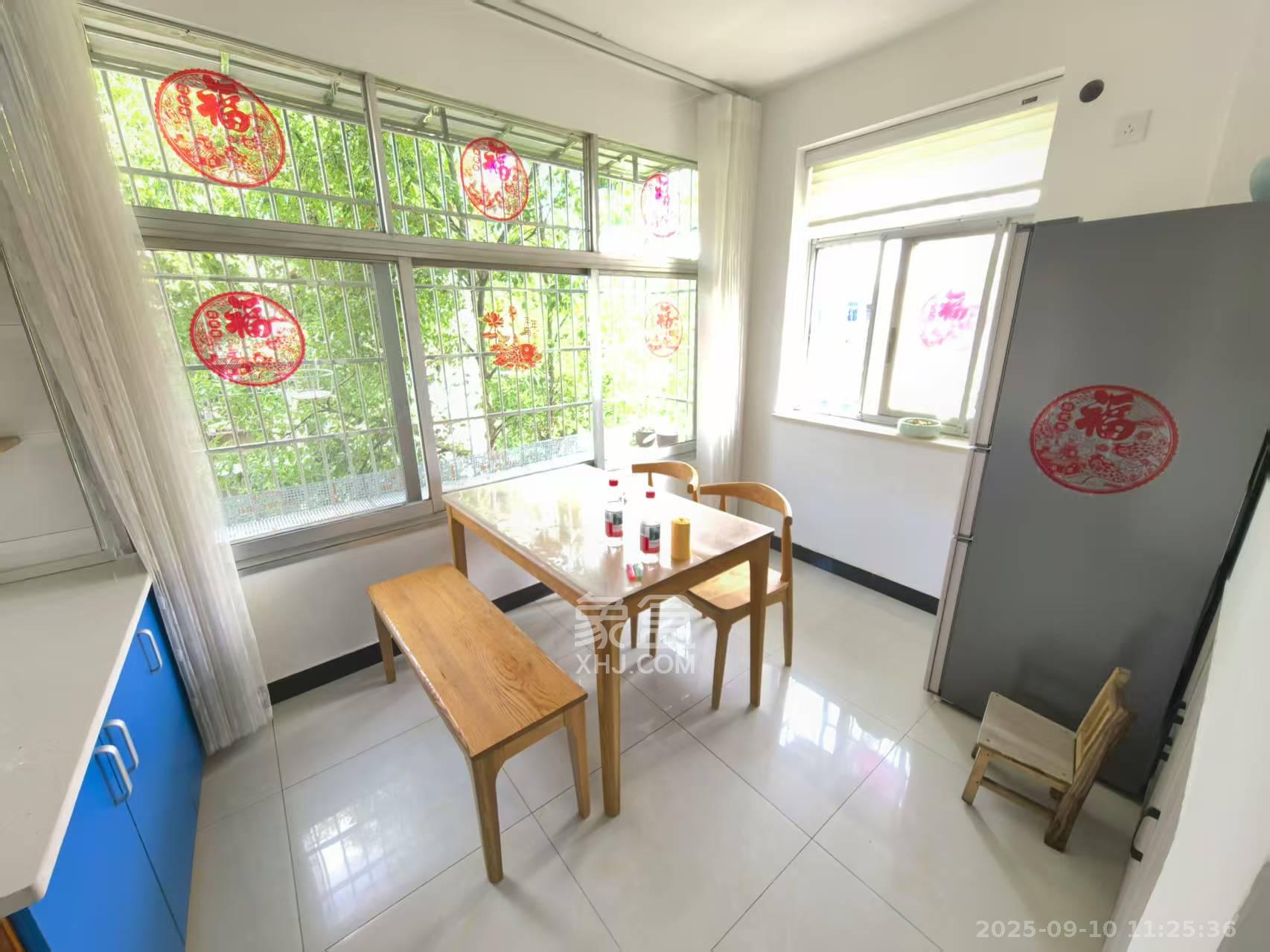 望月湖小区三片 3室2厅1卫 3100.0元/月 望月湖小区三片 3室2厅1卫 3100.0元/月室内图