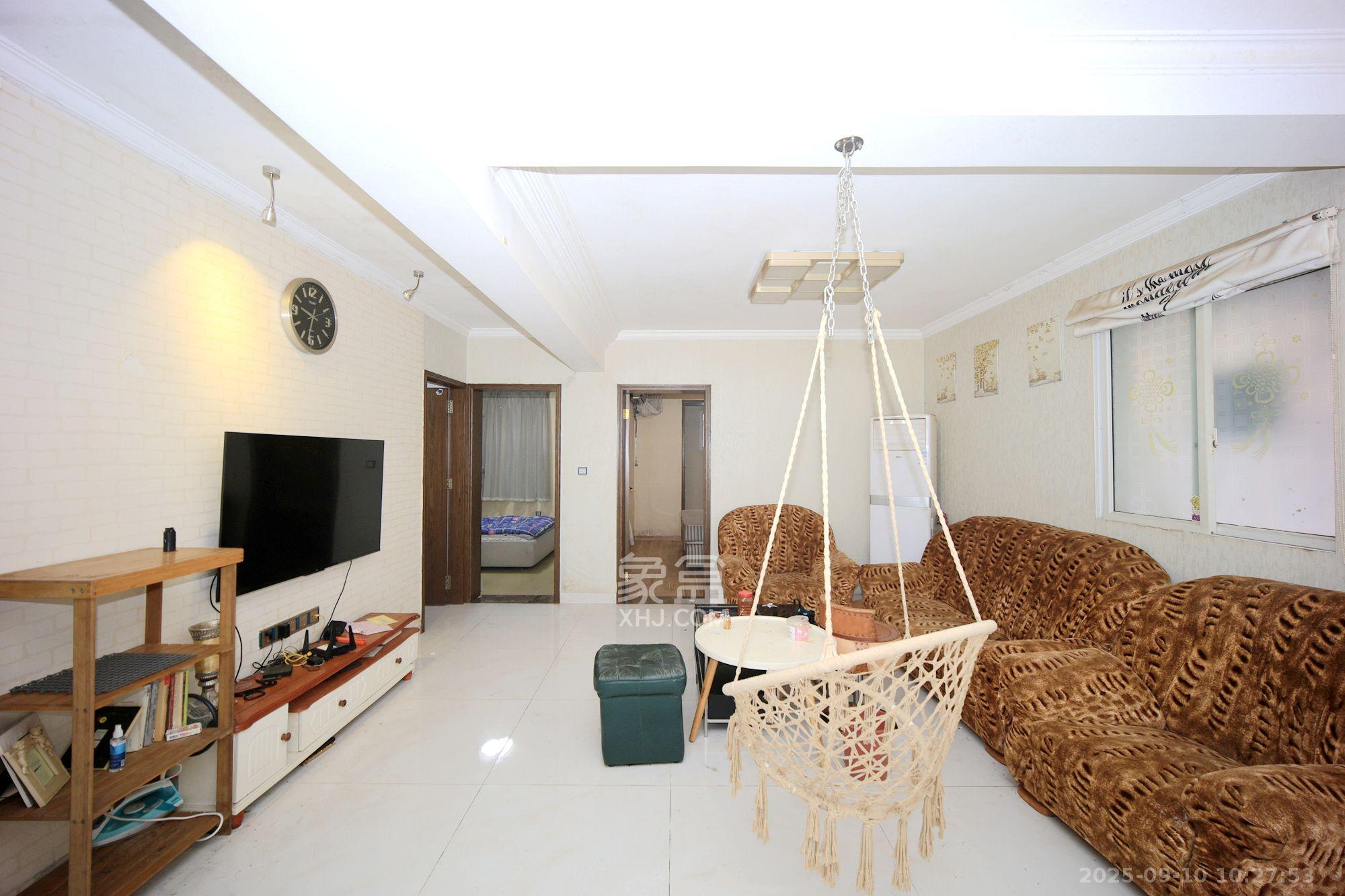 燕子岭散盘  3室2厅1卫    2600.0元/月室内图