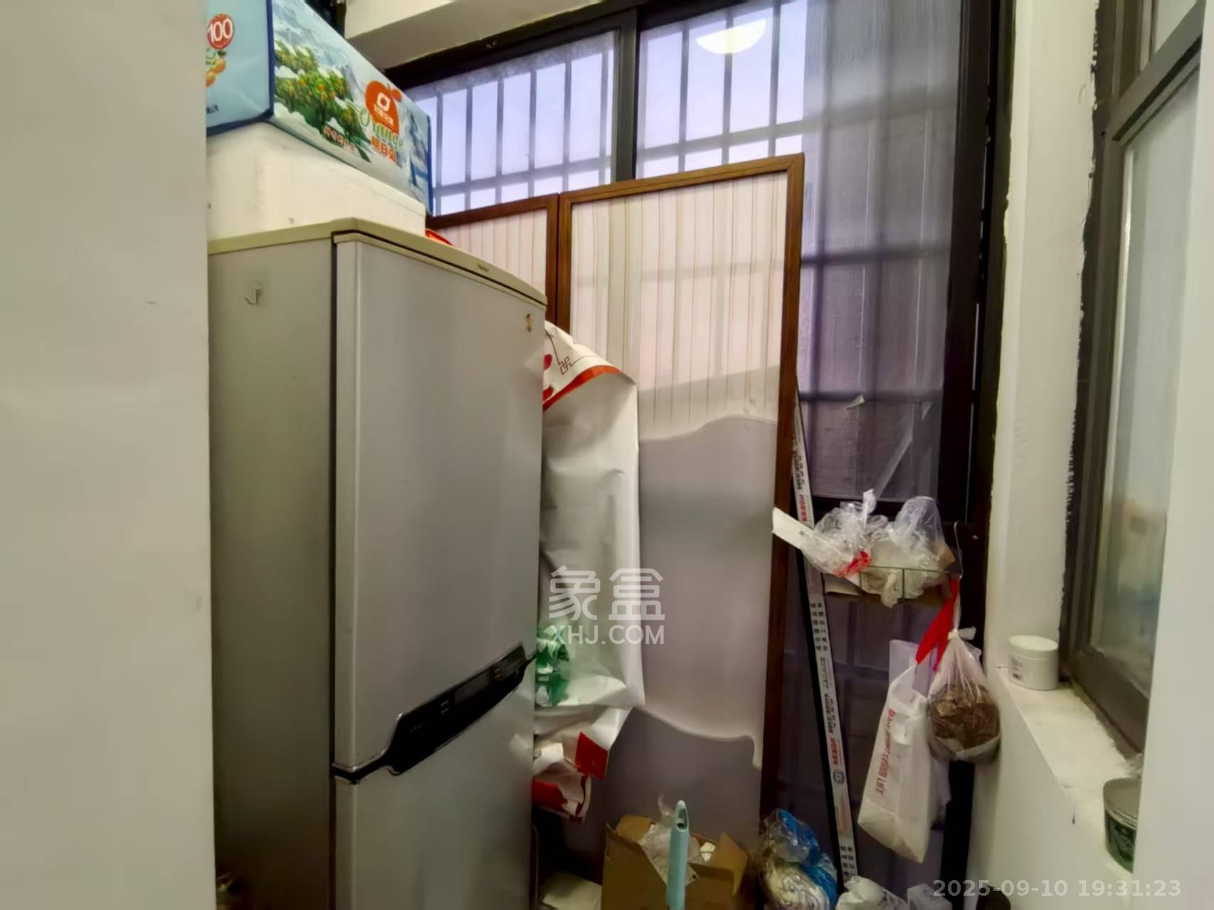 盛世耀凯  3室2厅2卫   3100.00元/月室内图