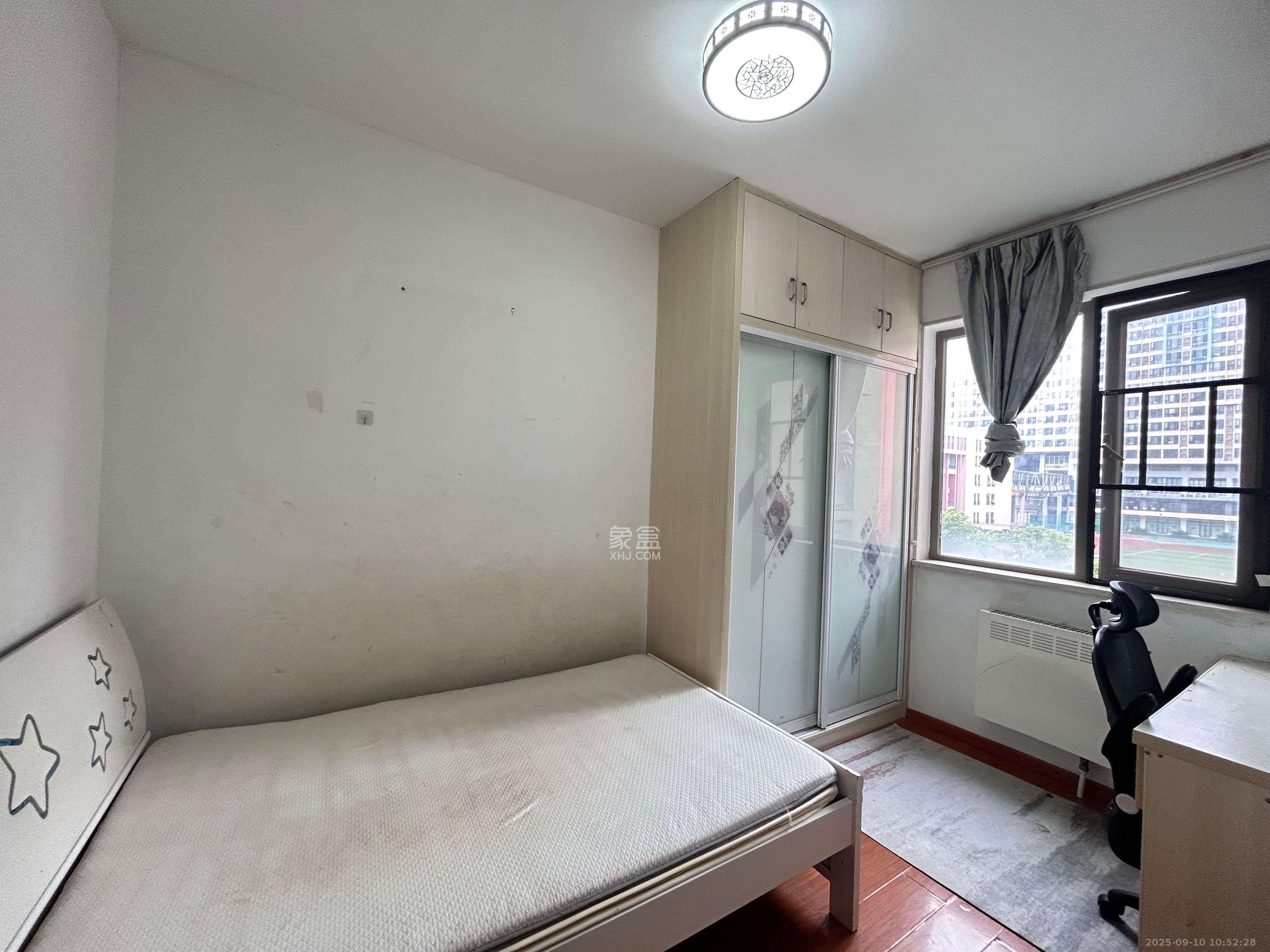 怡海星城 2室2厅1卫 1500.0元/月 怡海星城 2室2厅1卫 1500.0元/月室内图