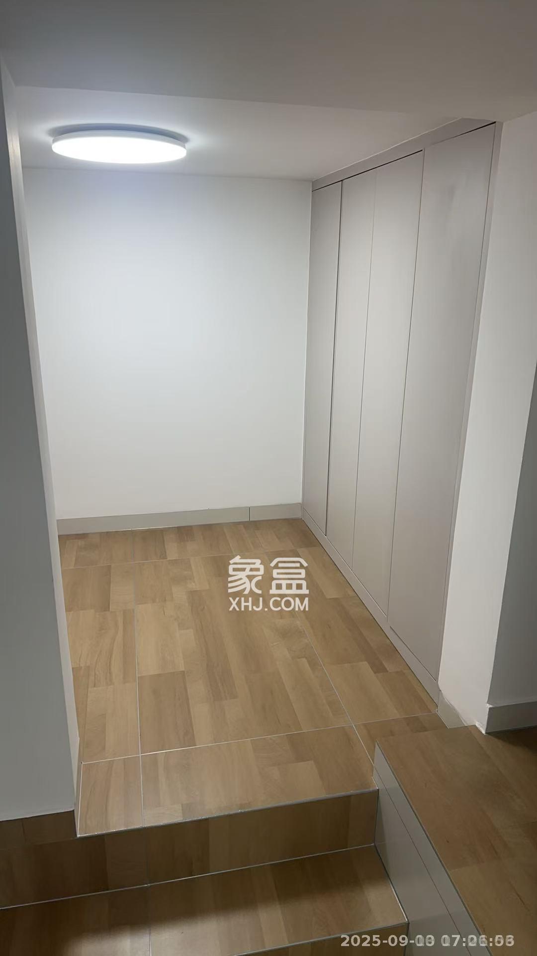 保利天禧EF区 1室1厅1卫 1600.0元/月 保利天禧EF区 1室1厅1卫 1600.0元/月室内图