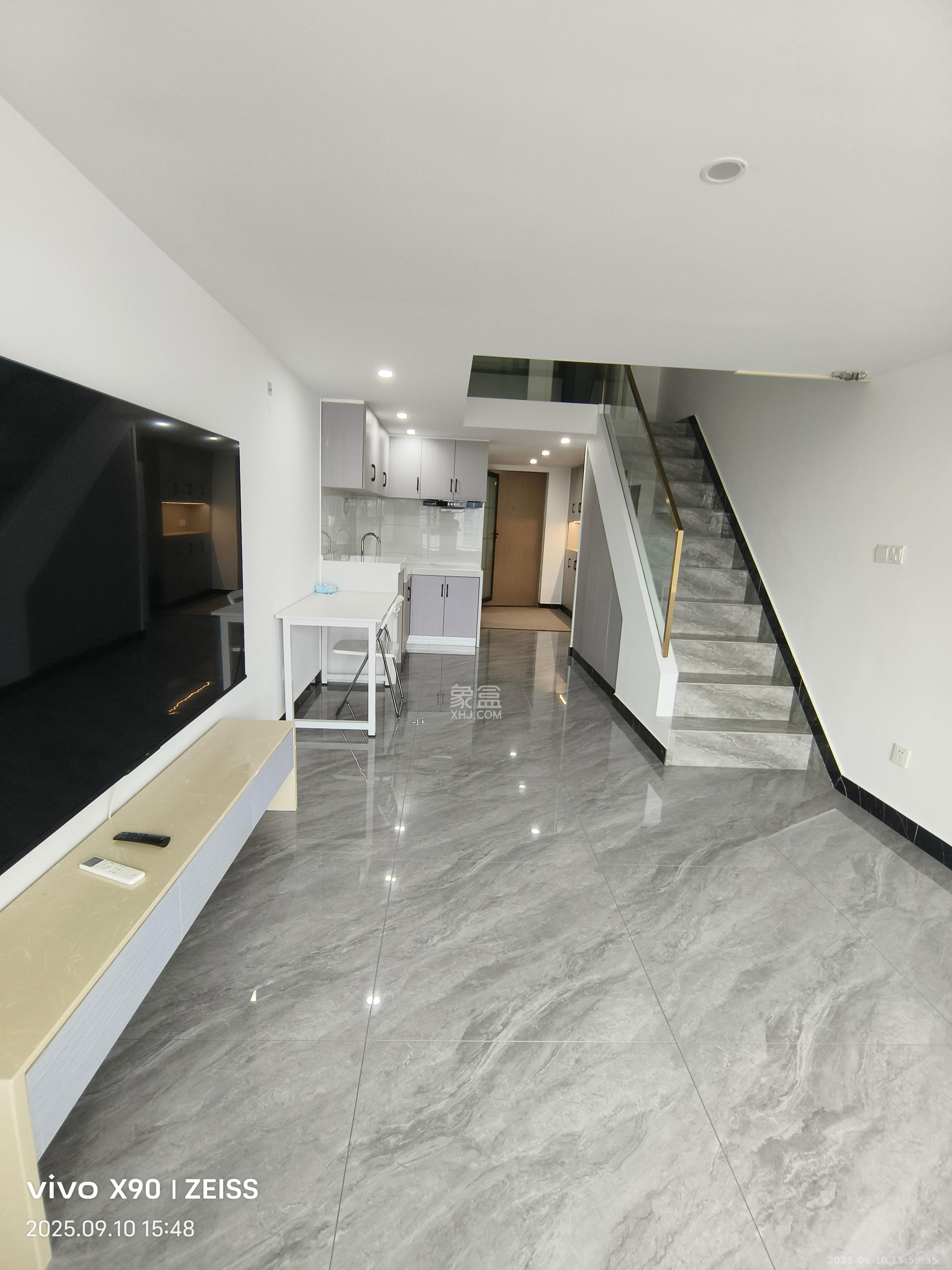 金茂建发泊悦  1室1厅1卫    2000.0元/月 金茂建发泊悦  1室1厅1卫    2000.0元/月室内图