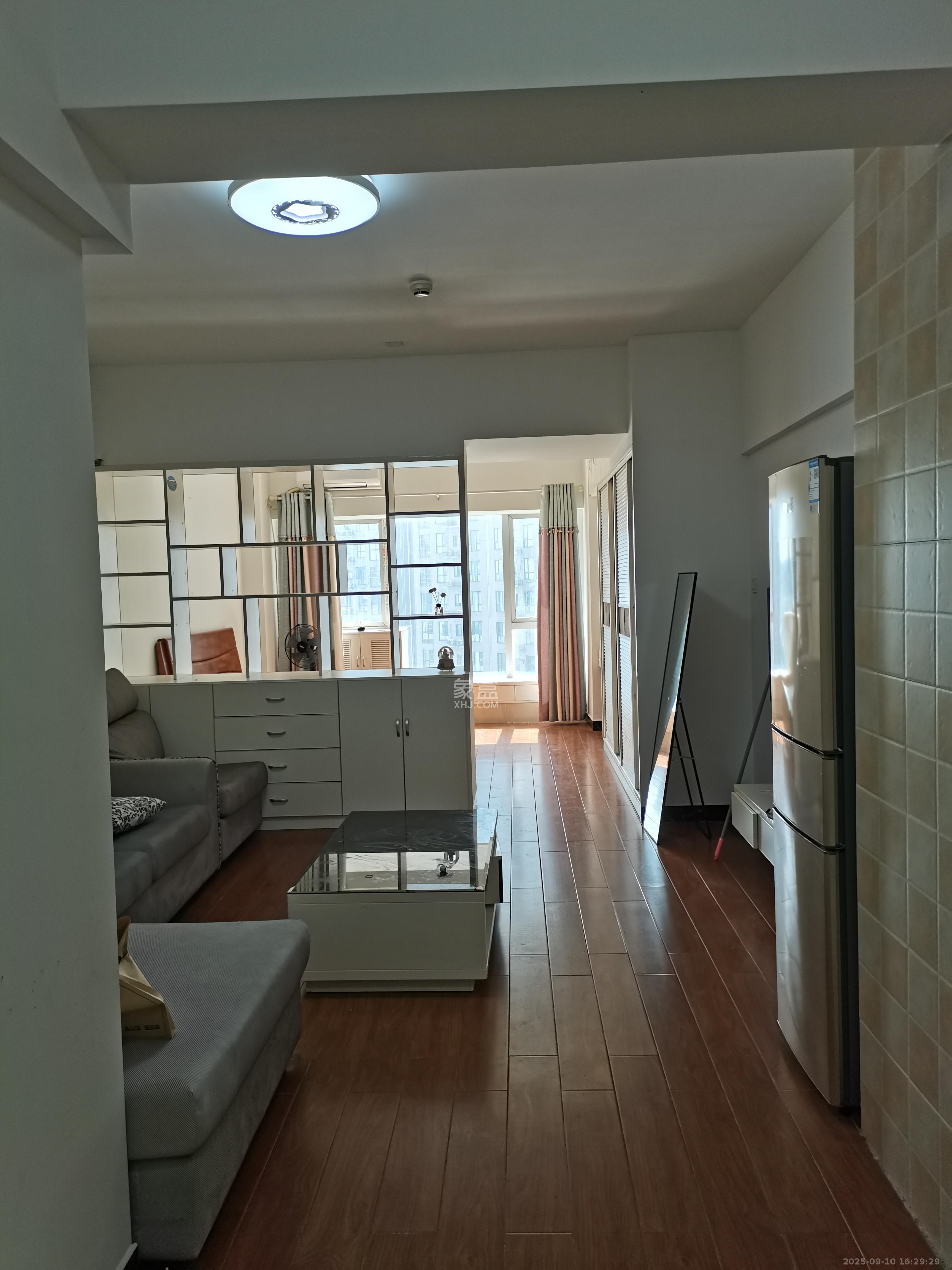 南庭城果   61.0㎡      1500.0元/月