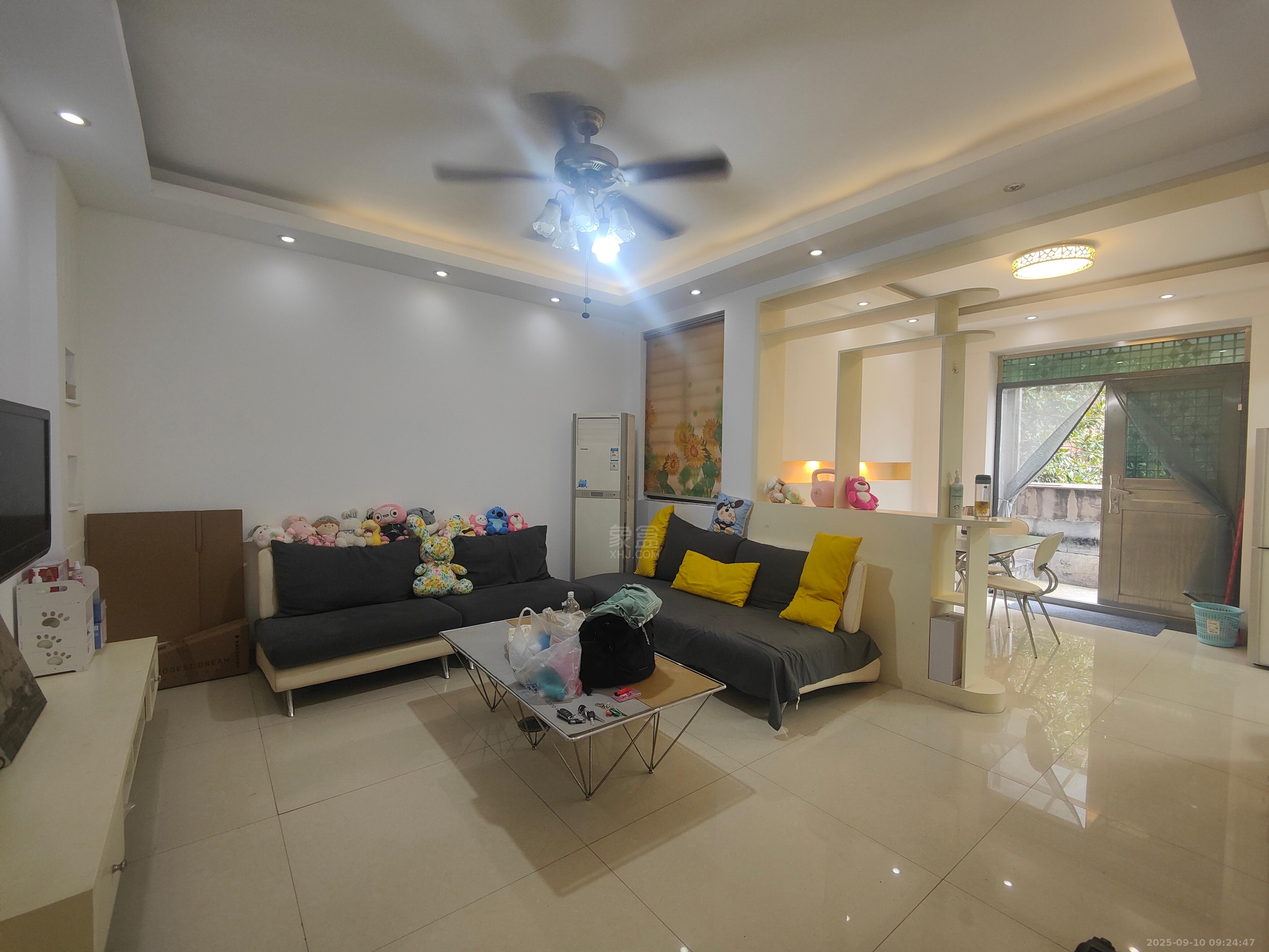 尚格名城花好悦园4期 2室2厅1卫 1500.0元/月 尚格名城花好悦园4期 2室2厅1卫 1500.0元/月室内图