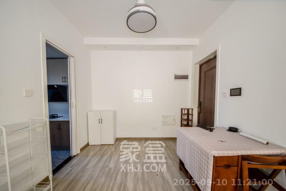 建发央玺(建发泱玺雅苑) 2室2厅1卫 3300.0元/月 建发央玺(建发泱玺雅苑) 2室2厅1卫 3300.0元/月室内图