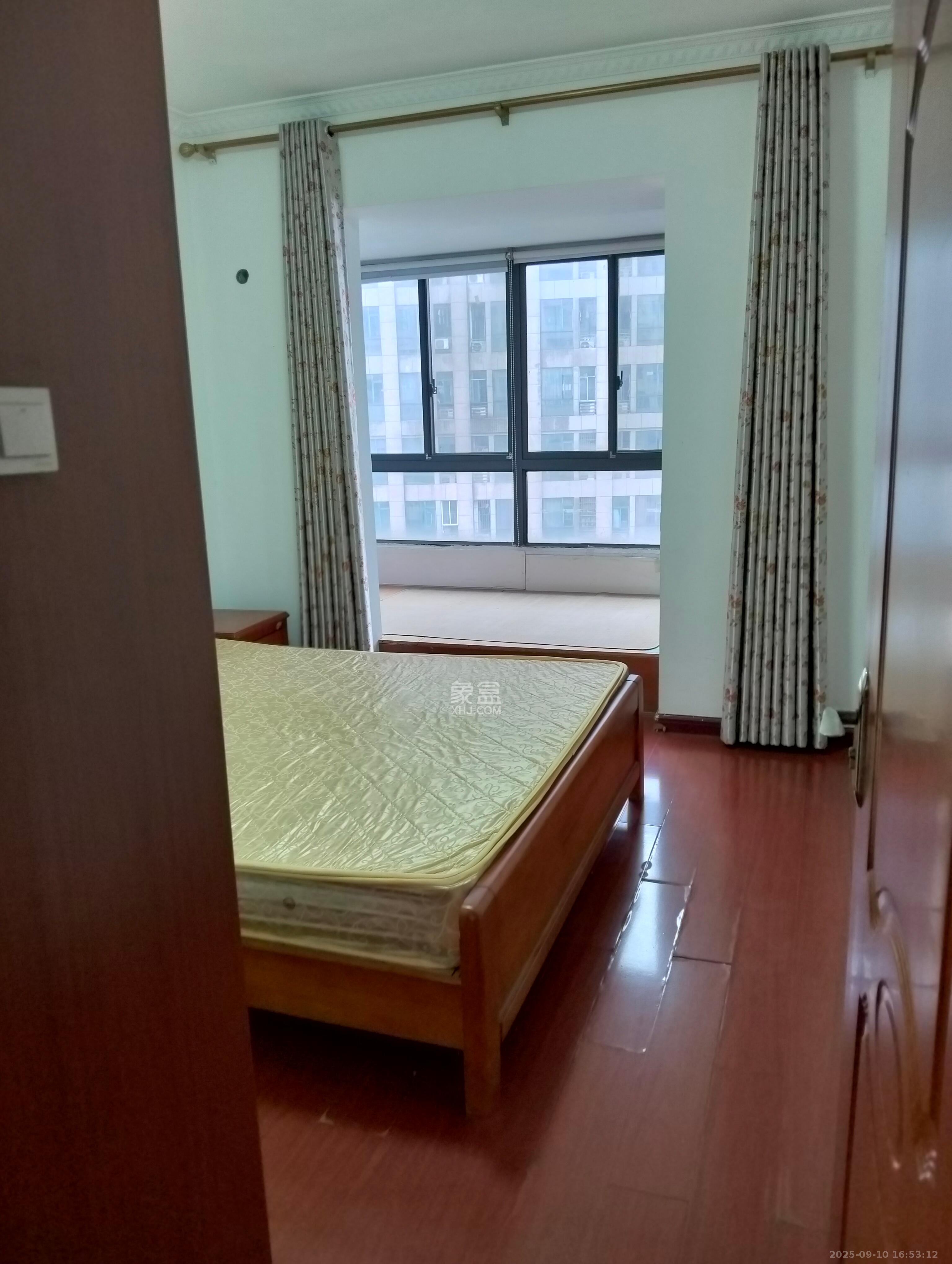 长房时代城 2室1厅1卫 2300.0元/月 长房时代城 2室1厅1卫 2300.0元/月室内图