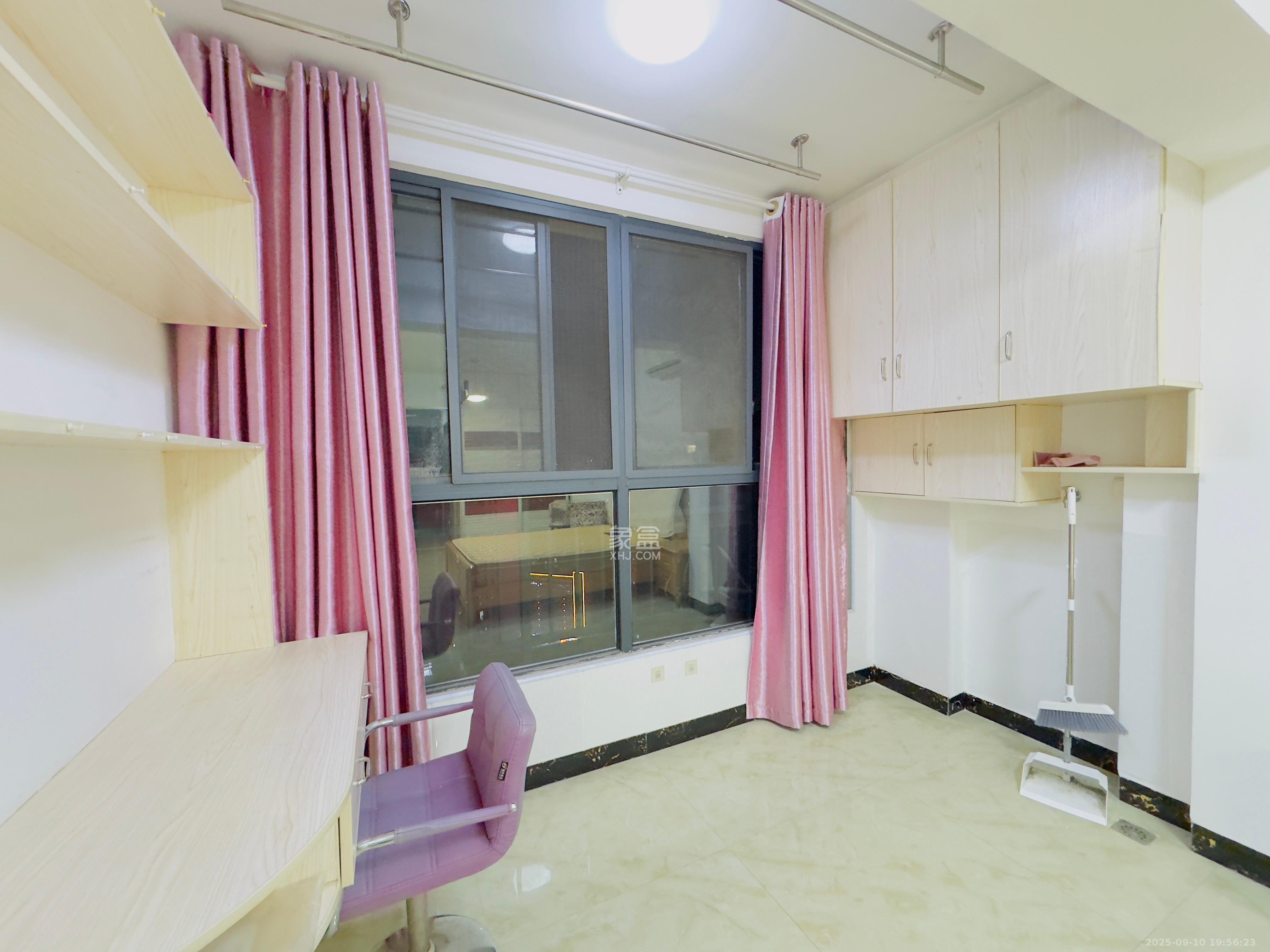 保利麓谷林语I区  1室1厅1卫   1500.00元/月室内图