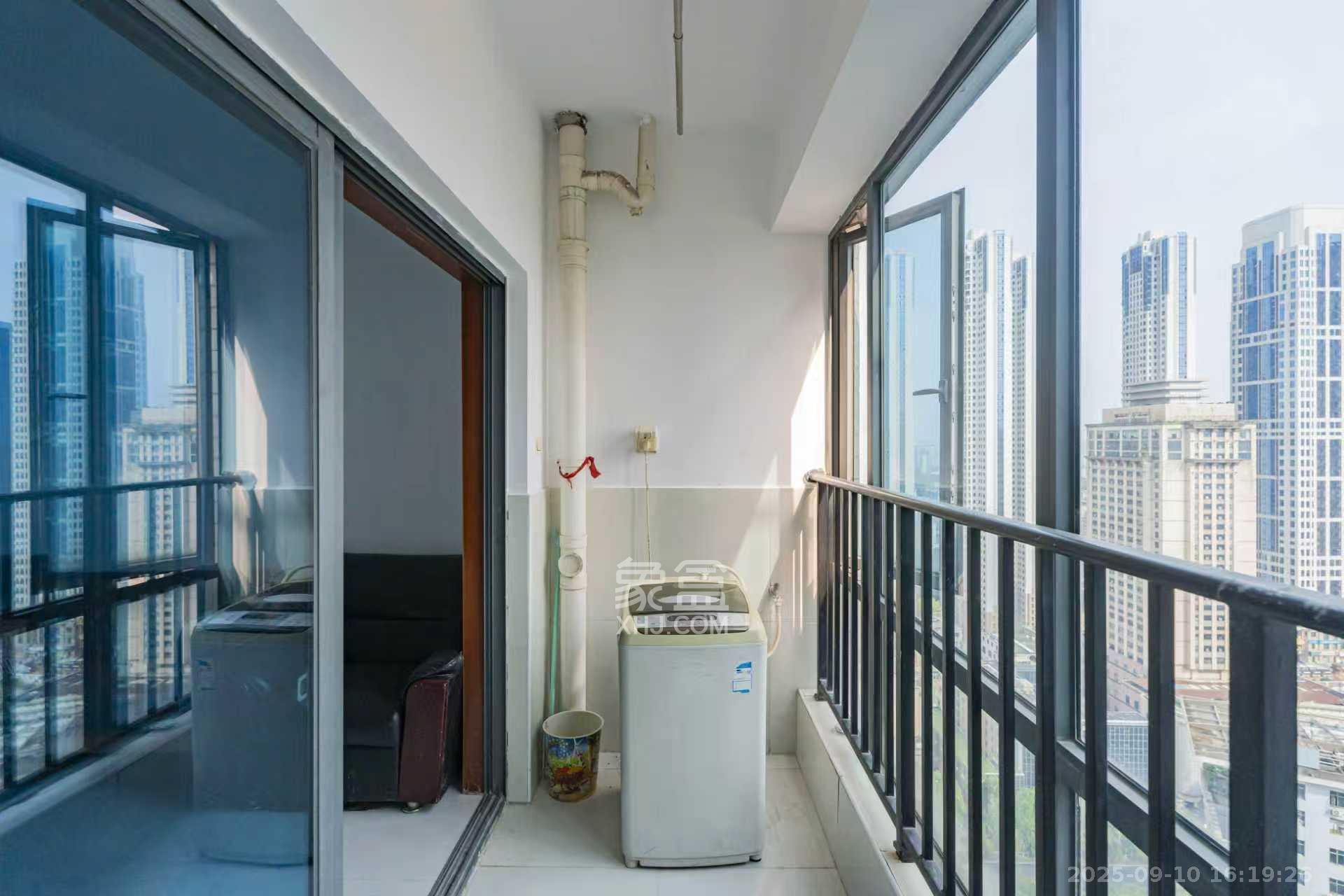 名富公寓 2室1厅1卫 2500.0元/月 名富公寓 2室1厅1卫 2500.0元/月室内图