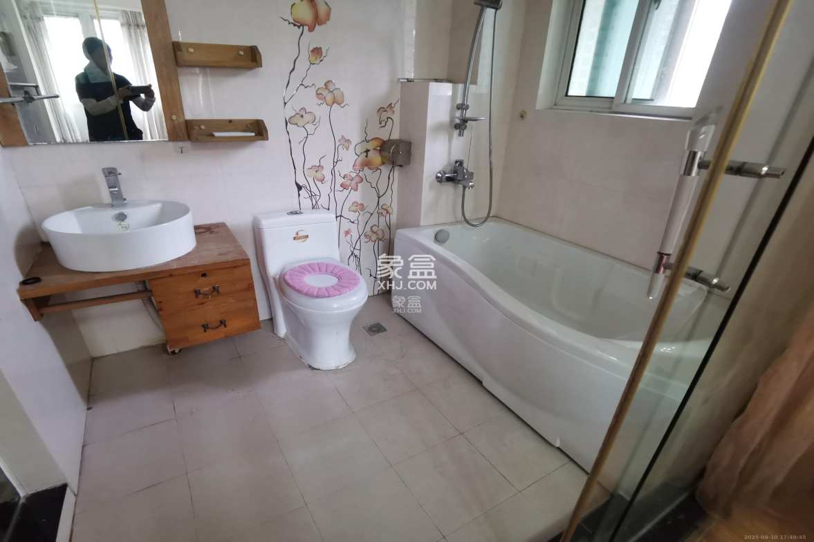 滨湖嘉园(湖滨小区) 3室2厅1卫 2700.0元/月 滨湖嘉园(湖滨小区) 3室2厅1卫 2700.0元/月室内图