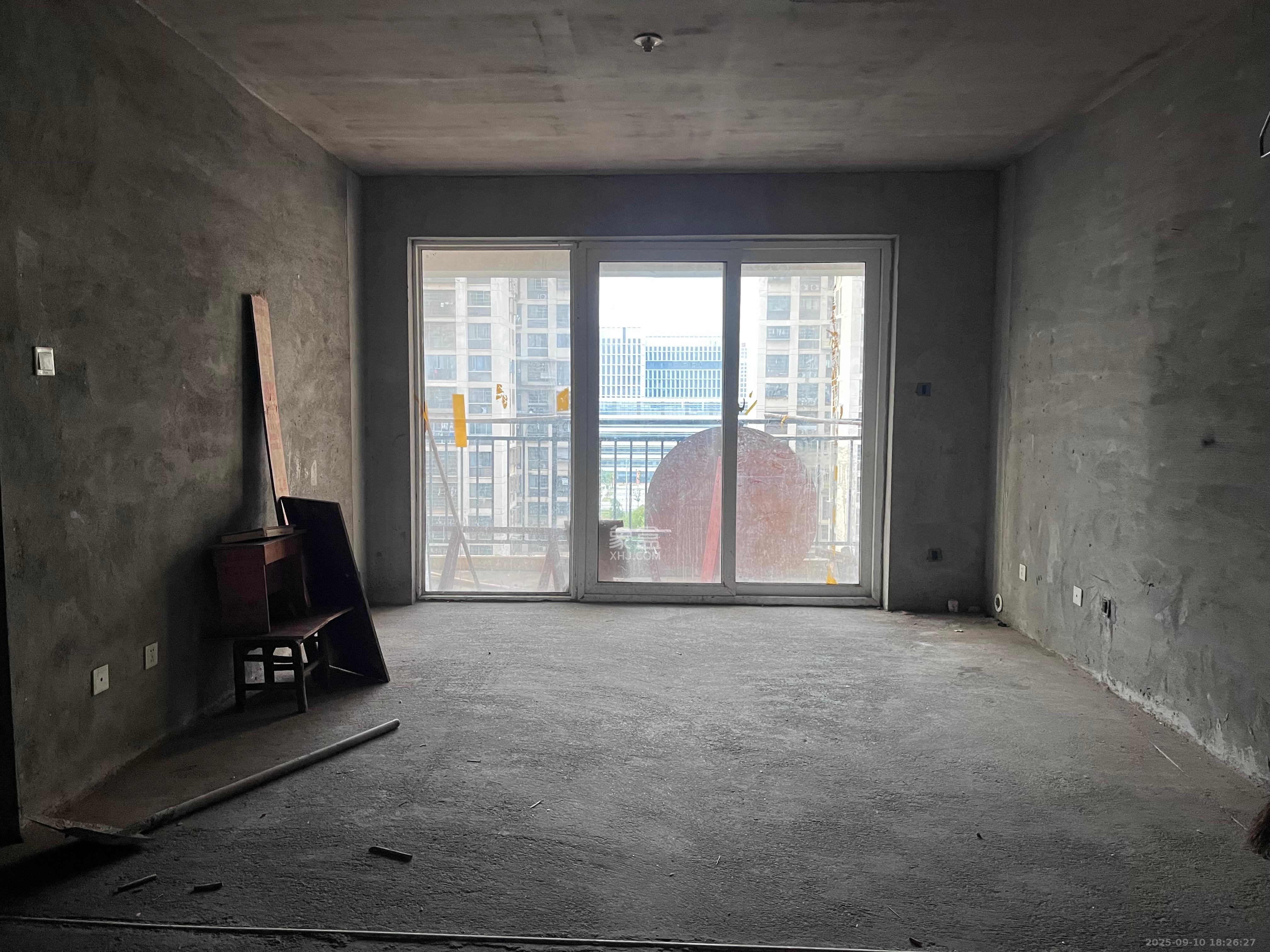 和康园小区  4室2厅2卫    1600.0元/月 和康园小区  4室2厅2卫    1600.0元/月室内图