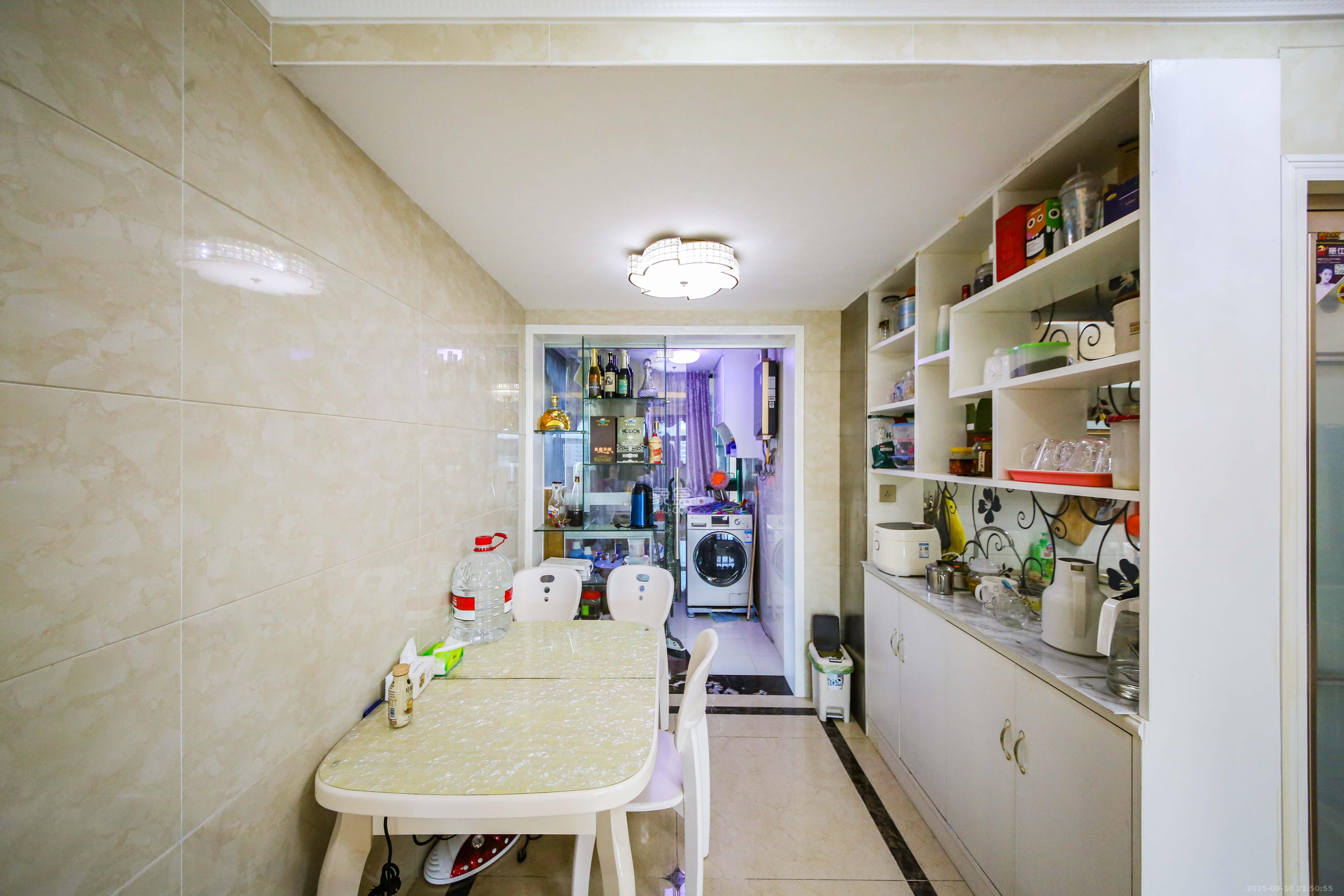 才子嘉都  4室2厅2卫    96.0万客厅