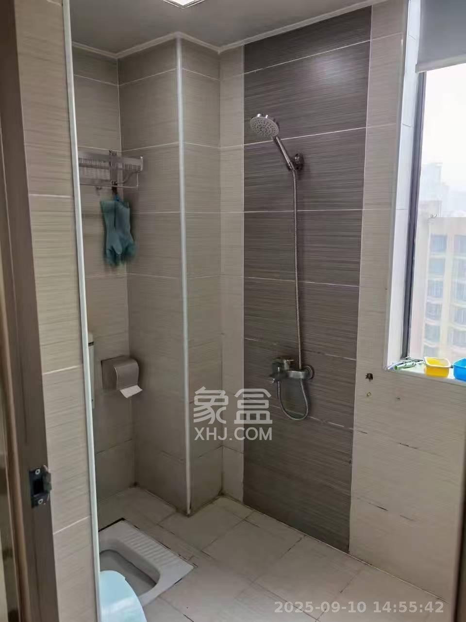 兴威帕克水岸  3室2厅2卫   2600.00元/月室内图
