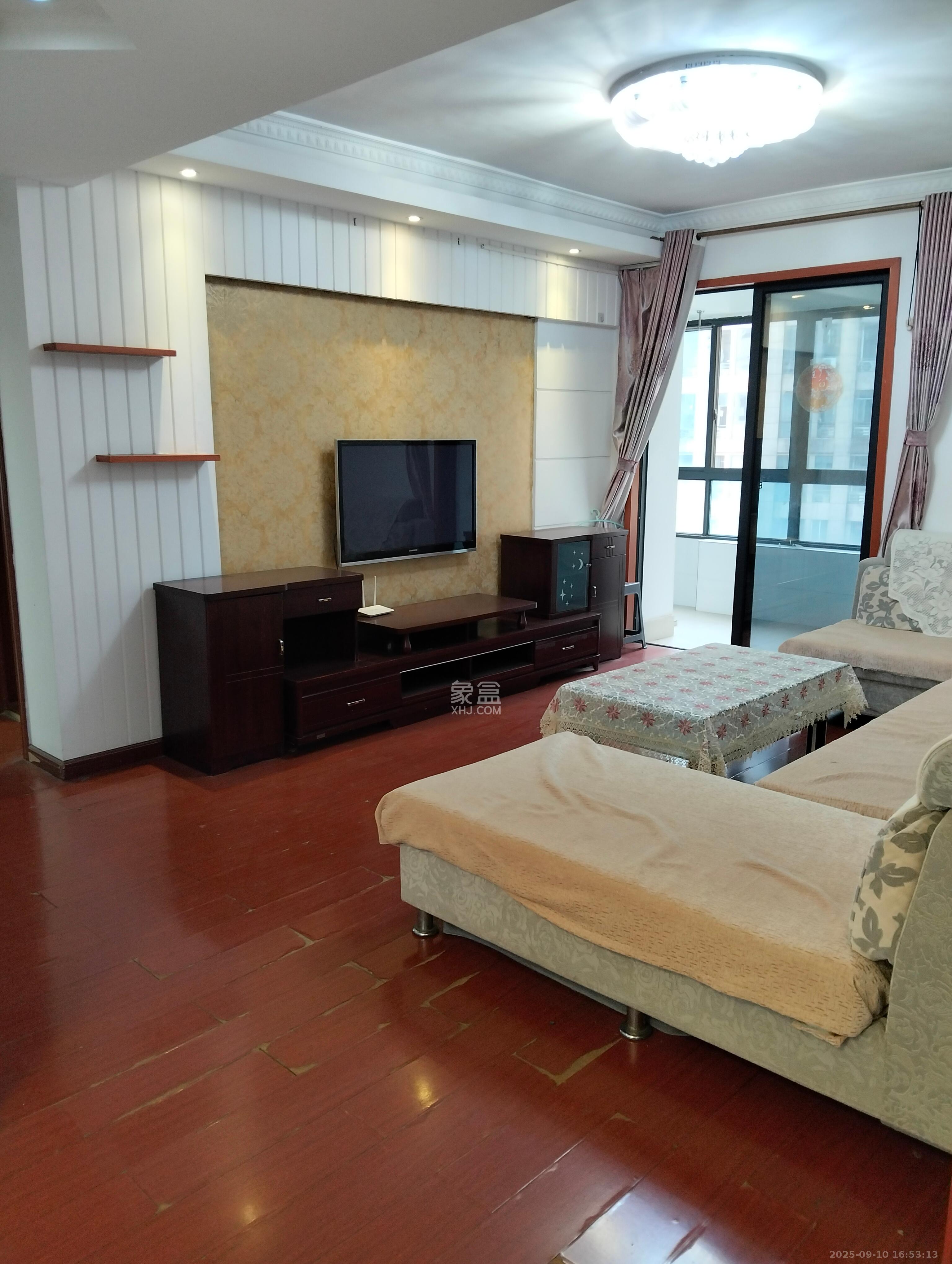 长房时代城 2室1厅1卫 2300.0元/月 长房时代城 2室1厅1卫 2300.0元/月室内图