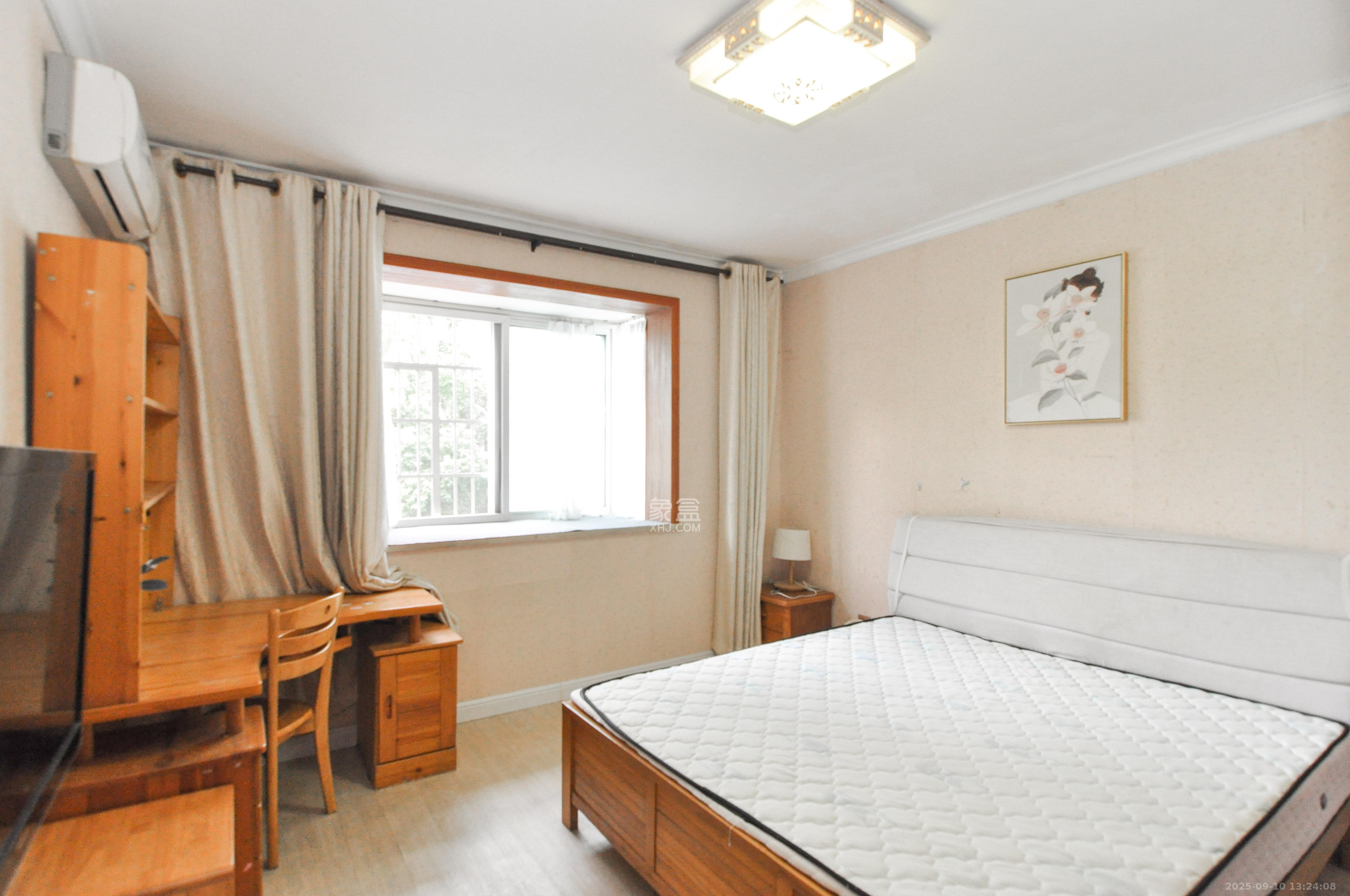 玛依拉山庄  3室2厅2卫    103.8万其他