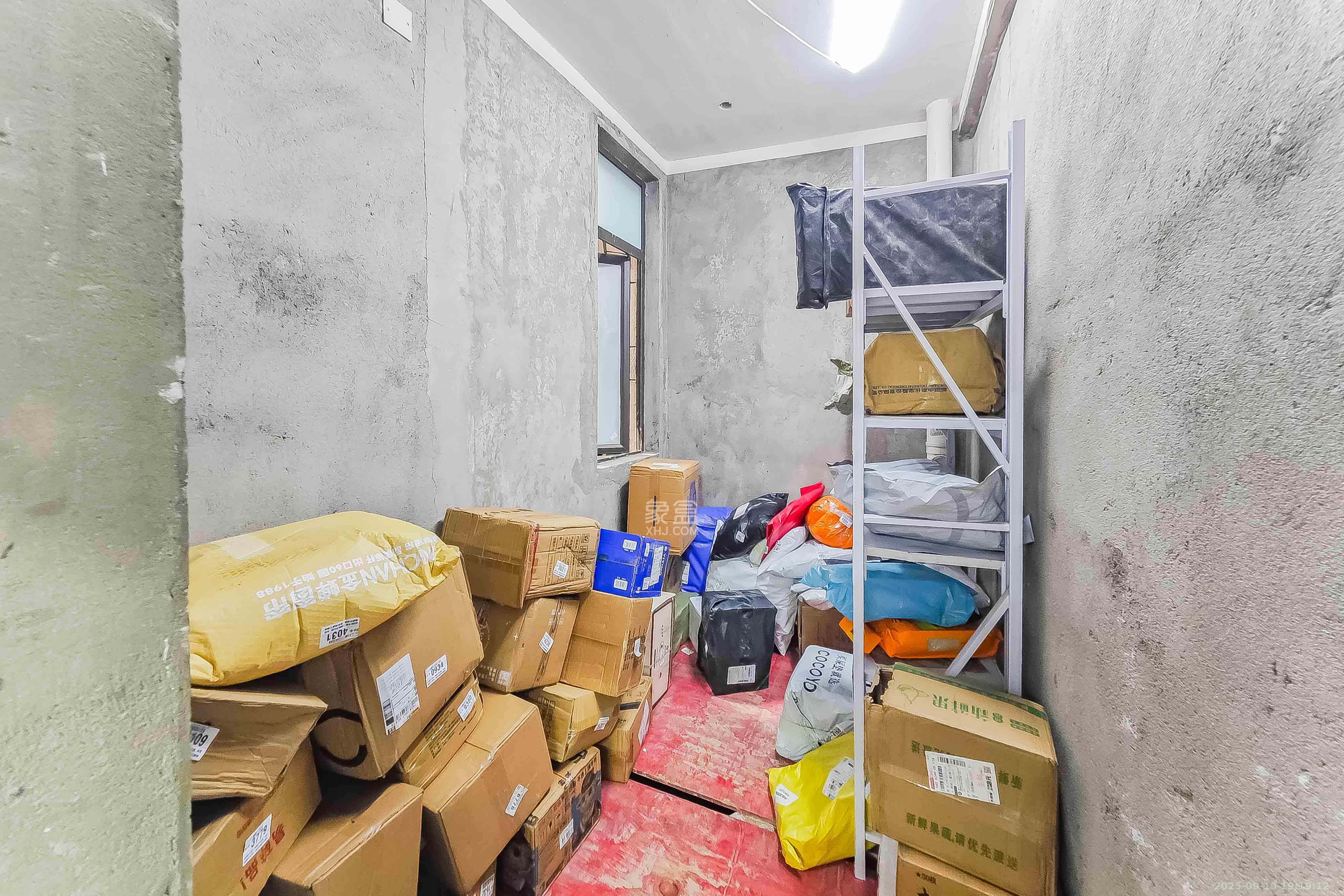 绿地之窗  1室1厅1卫    260.0万其他