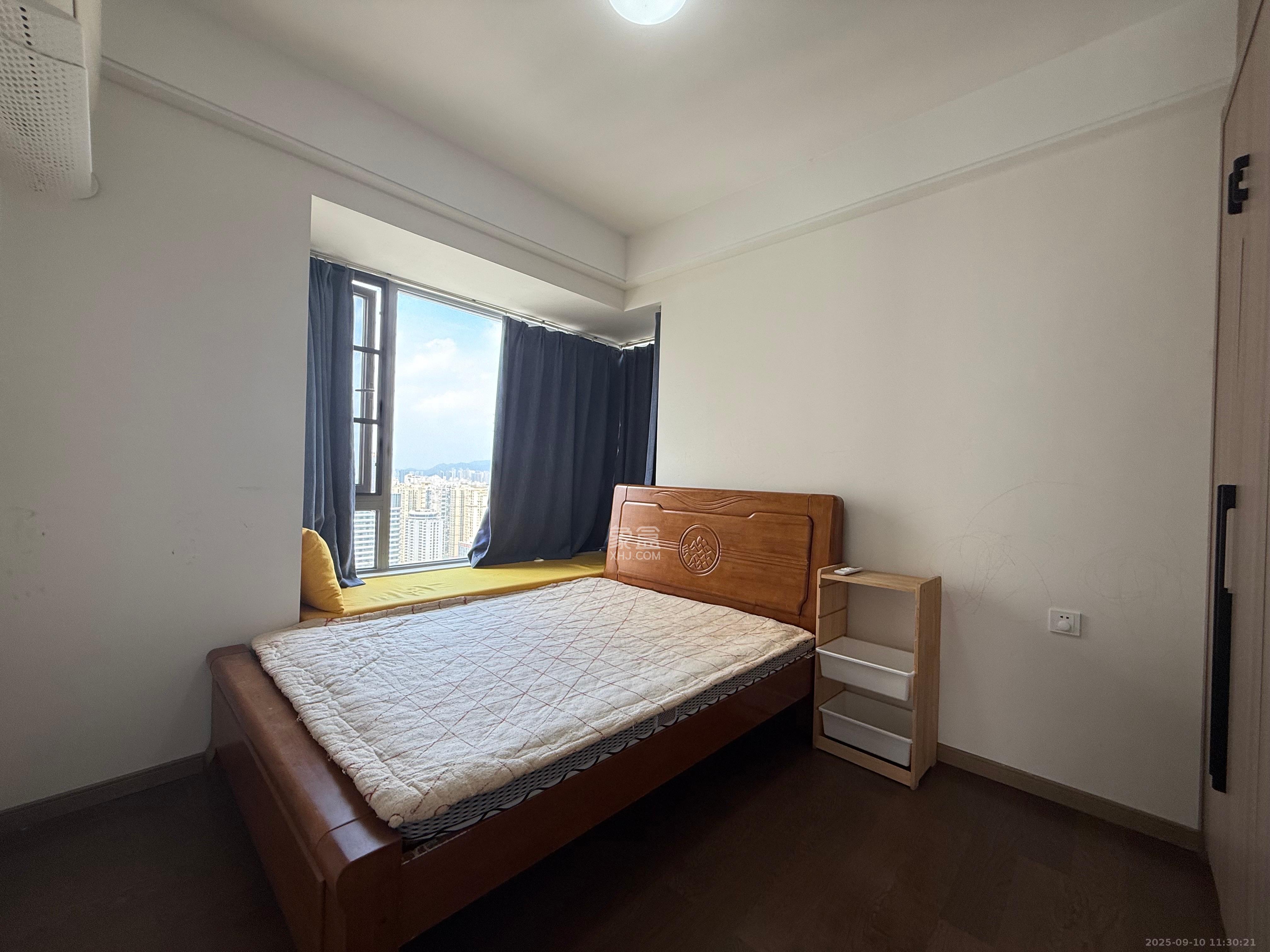 保利天禧C区  4室2厅2卫    4800.0元/月室内图