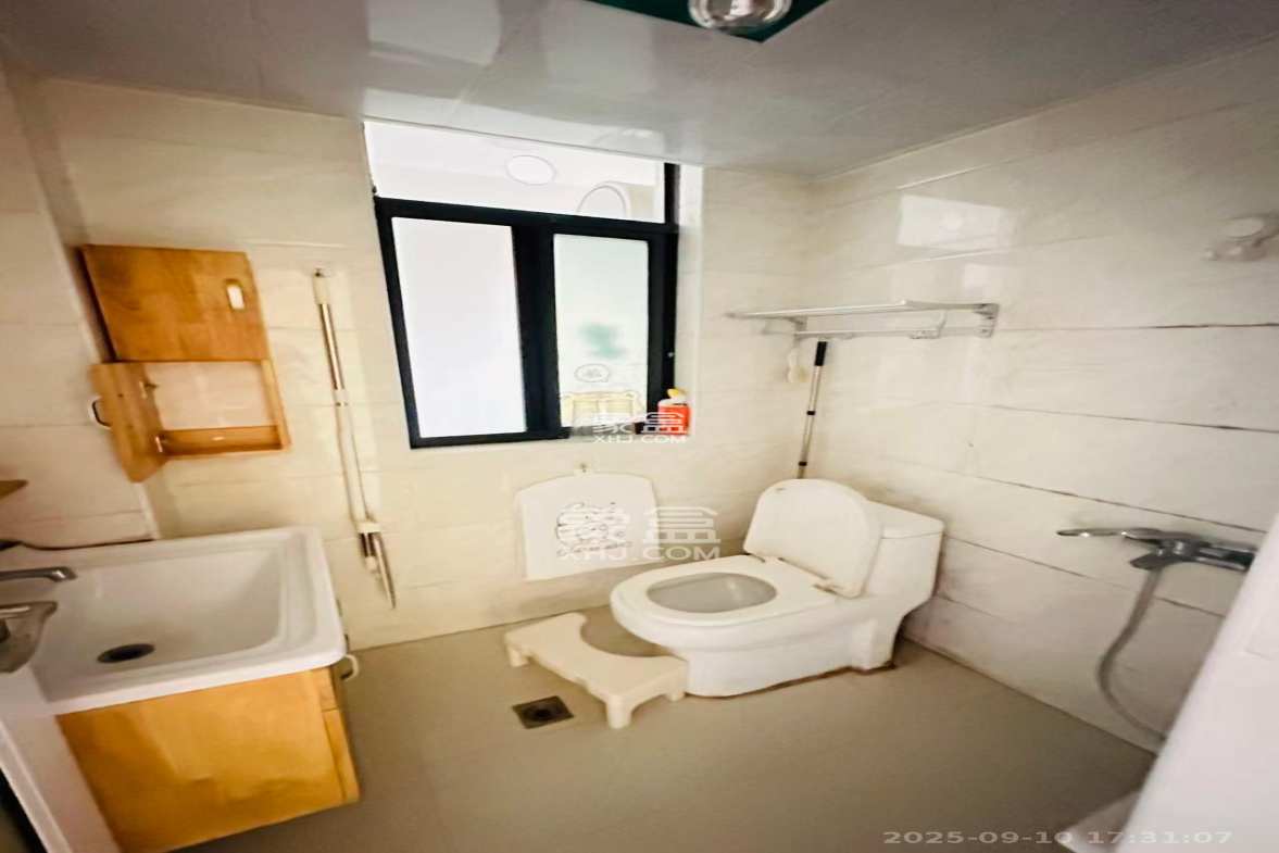 雅阁国际 1室1厅1卫 1400.0元/月 雅阁国际 1室1厅1卫 1400.0元/月户型图