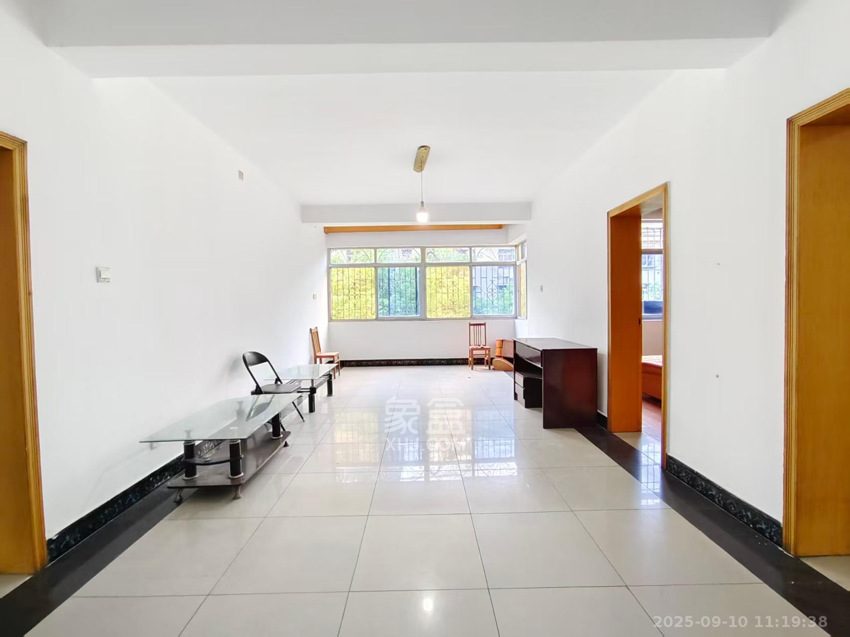 马王堆陶瓷城新合区  2室2厅1卫    1800.0元/月室内图