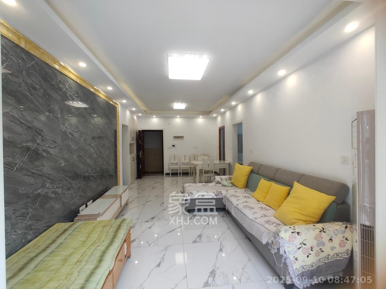 联诚雅郡 3室2厅2卫 2000.0元/月 联诚雅郡 3室2厅2卫 2000.0元/月室内图