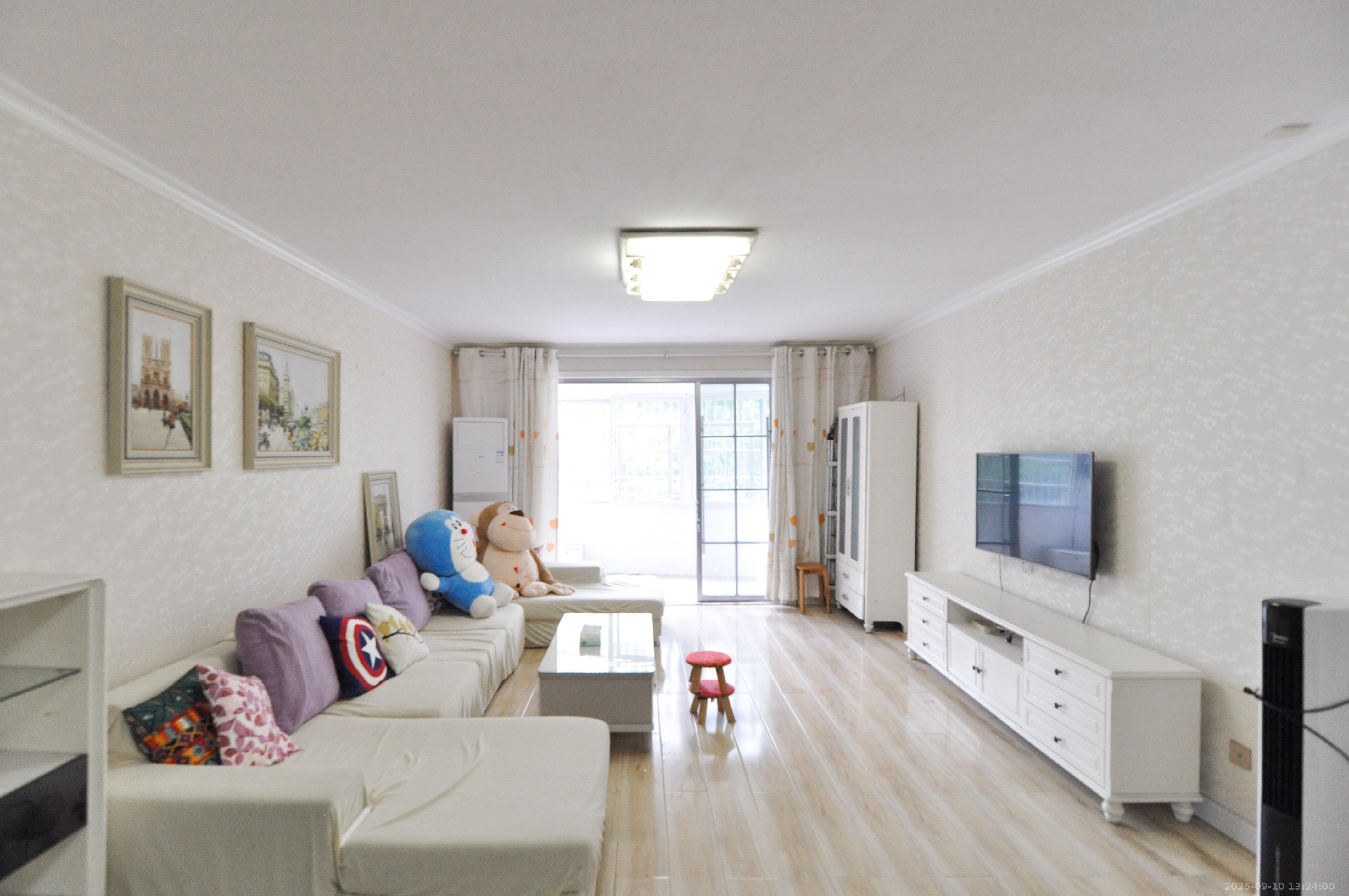 玛依拉山庄  3室2厅2卫    103.8万 玛依拉山庄  3室2厅2卫    103.8万