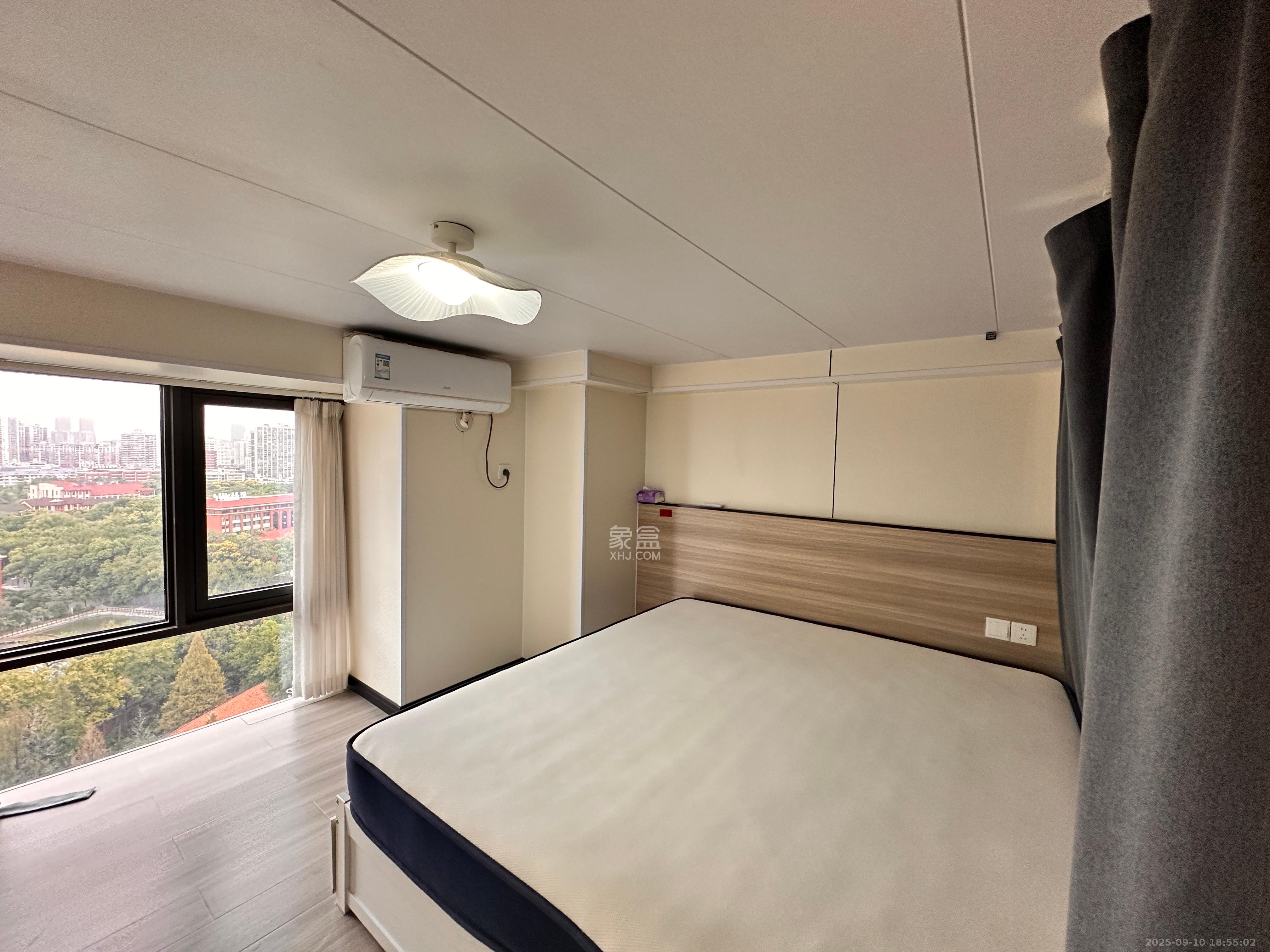 时代MOMA云PARK 2室2厅1卫 2800.0元/月 时代MOMA云PARK 2室2厅1卫 2800.0元/月室内图