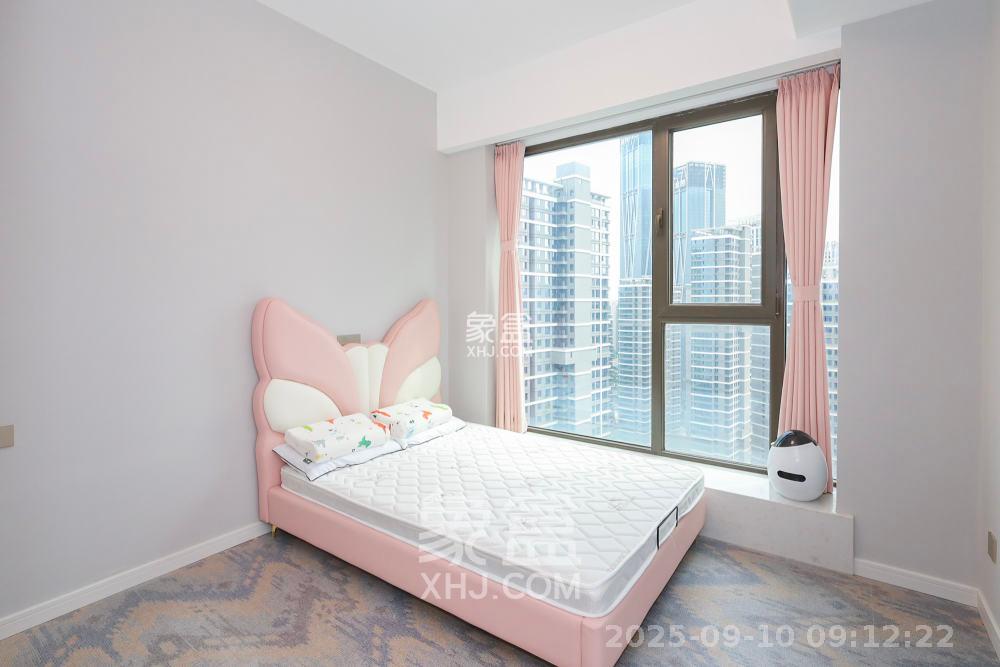 远洋外滩壹号  4室2厅2卫    15000.0元/月室内图