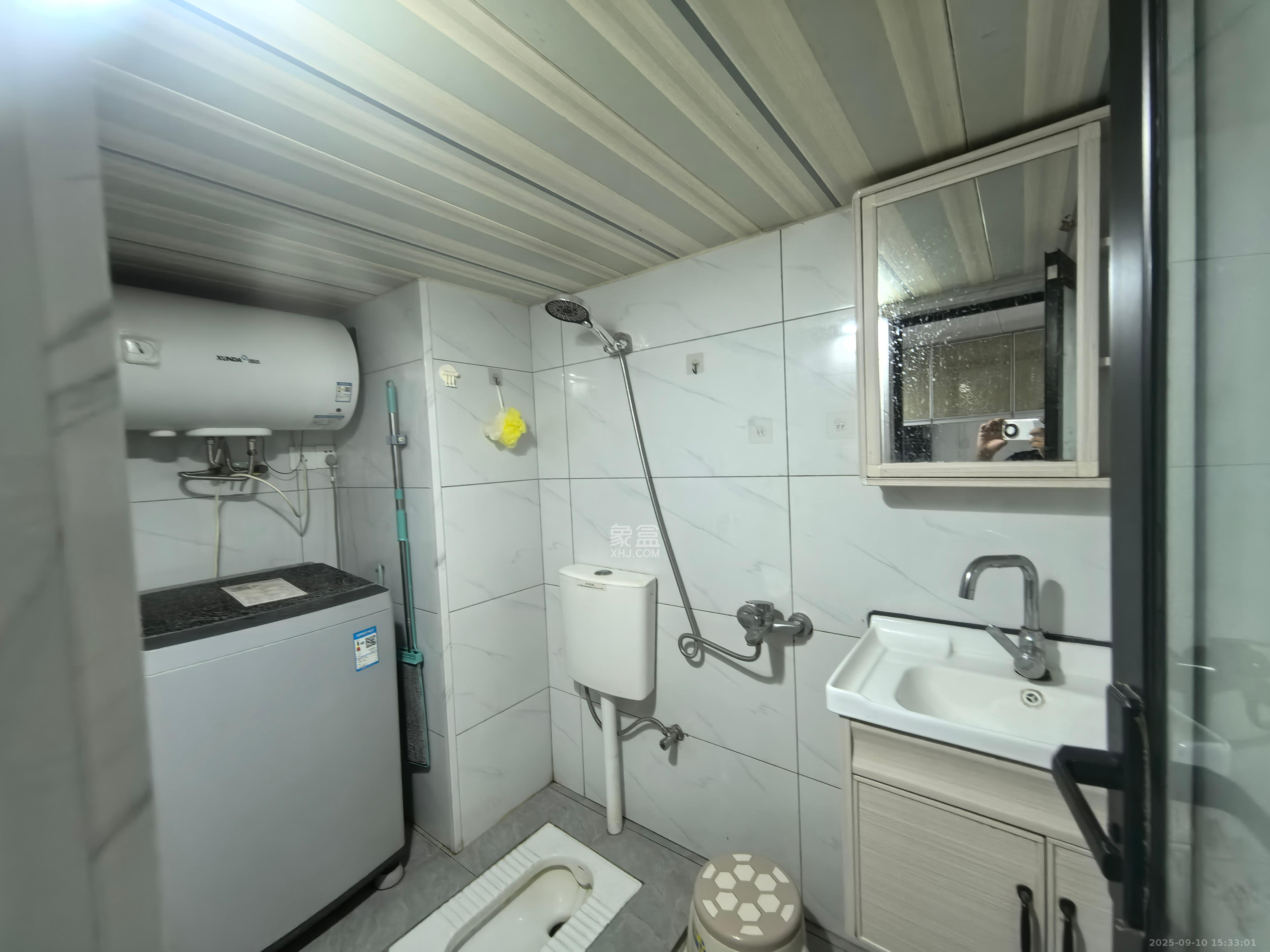 龙湖湘江星座(祺鑫星座公寓)  1室1厅1卫    1300.0元/月 龙湖湘江星座(祺鑫星座公寓)  1室1厅1卫    1300.0元/月室内图