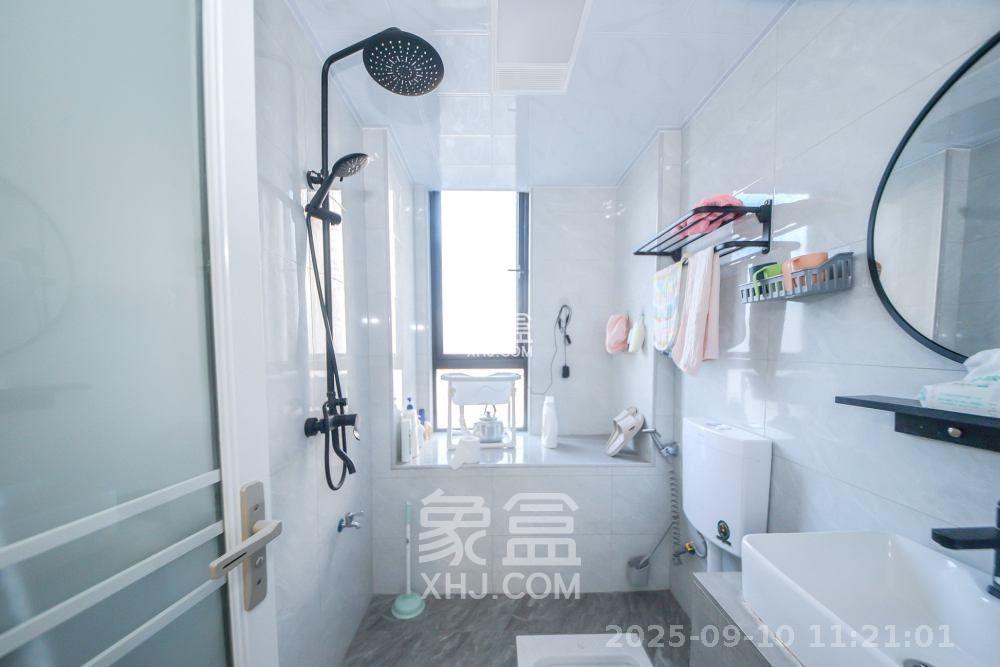 建发央玺(建发泱玺雅苑) 2室2厅1卫 3300.0元/月 建发央玺(建发泱玺雅苑) 2室2厅1卫 3300.0元/月室内图