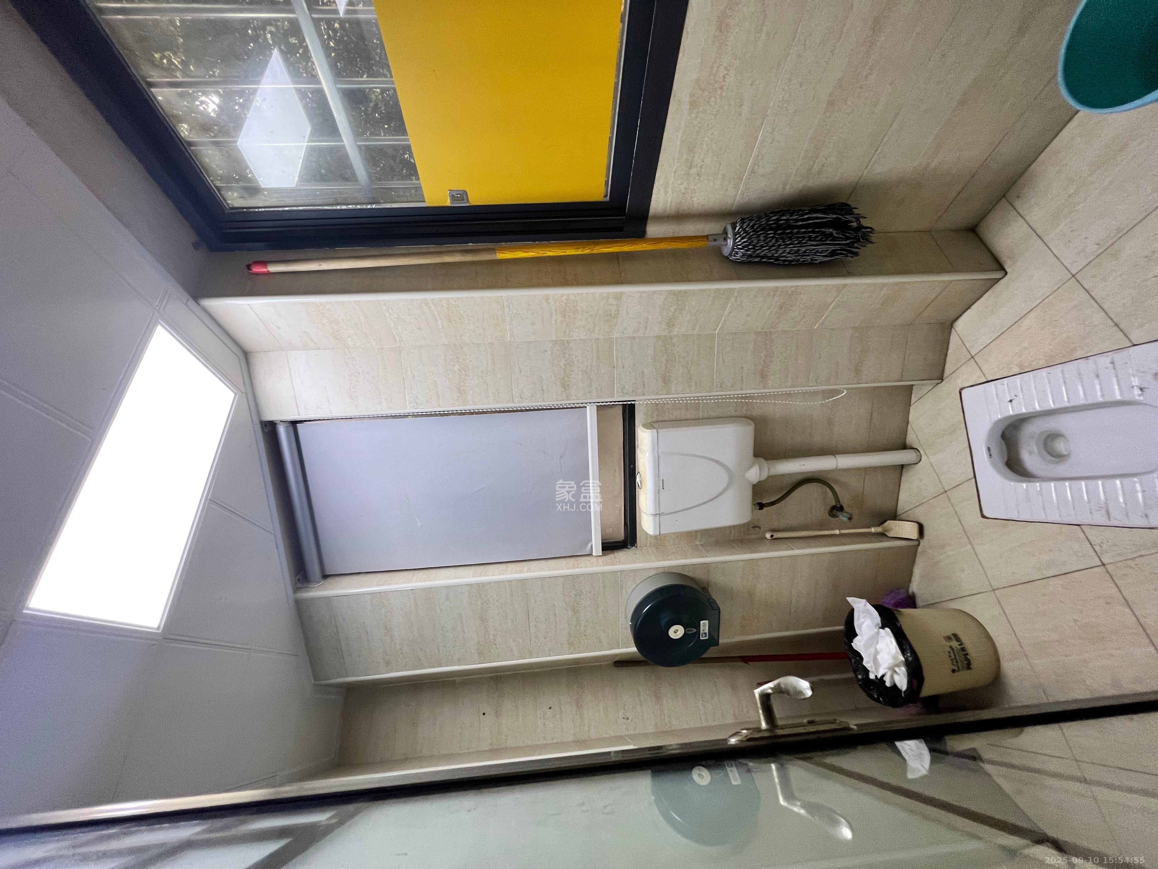 中城丽景香山园 7室2厅2卫 6000.0元/月 中城丽景香山园 7室2厅2卫 6000.0元/月室内图