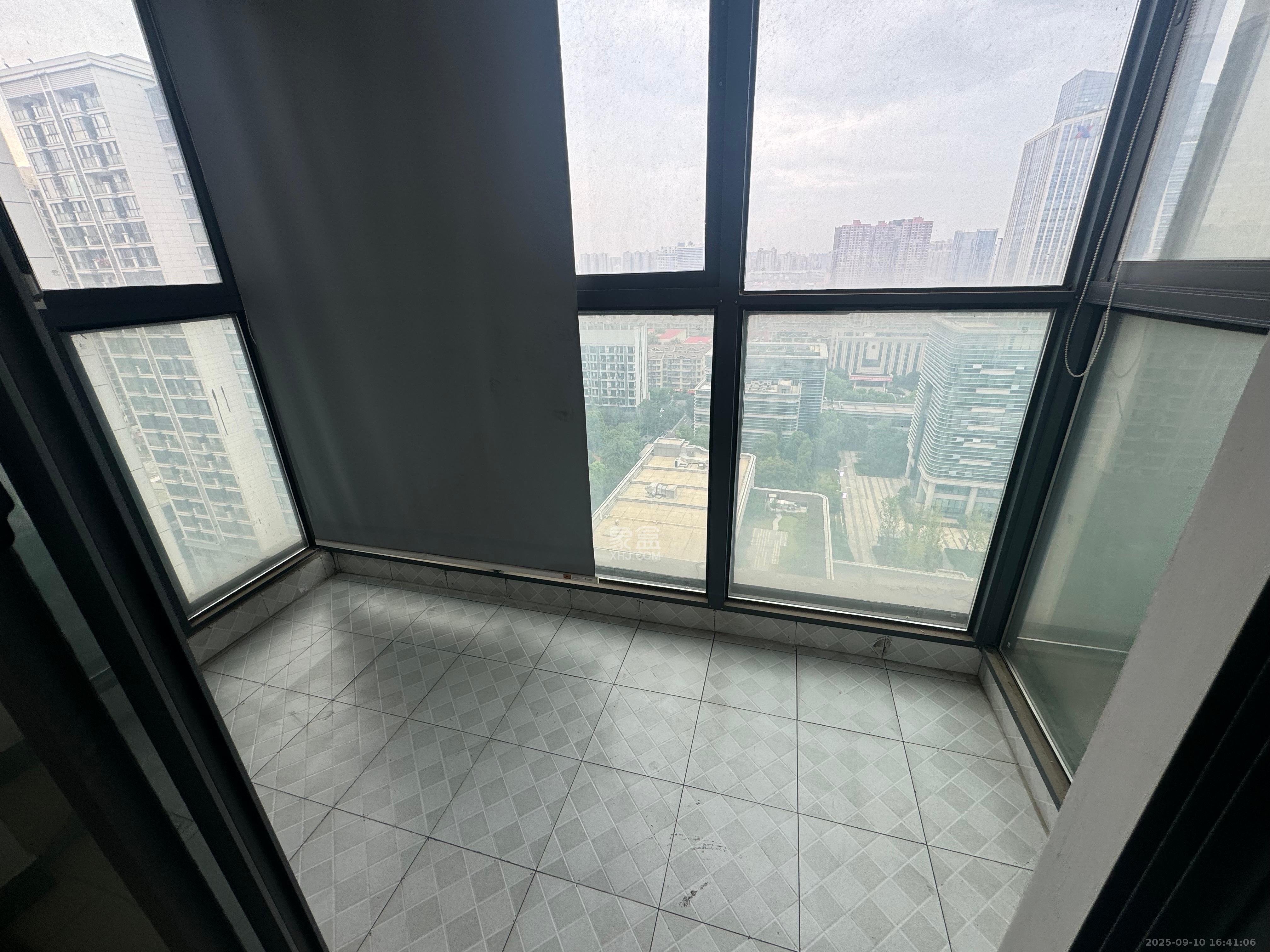 天翼花园(中国电信单位房) 5室2厅2卫 4600.0元/月 天翼花园(中国电信单位房) 5室2厅2卫 4600.0元/月室内图