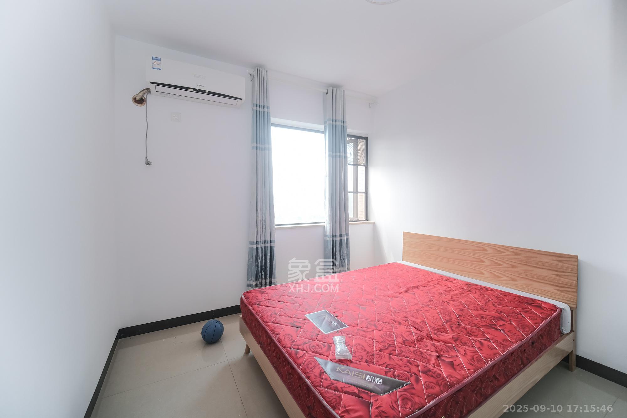 盛地春天里 1室2厅1卫 60.0万 盛地春天里 1室2厅1卫 60.0万卧室