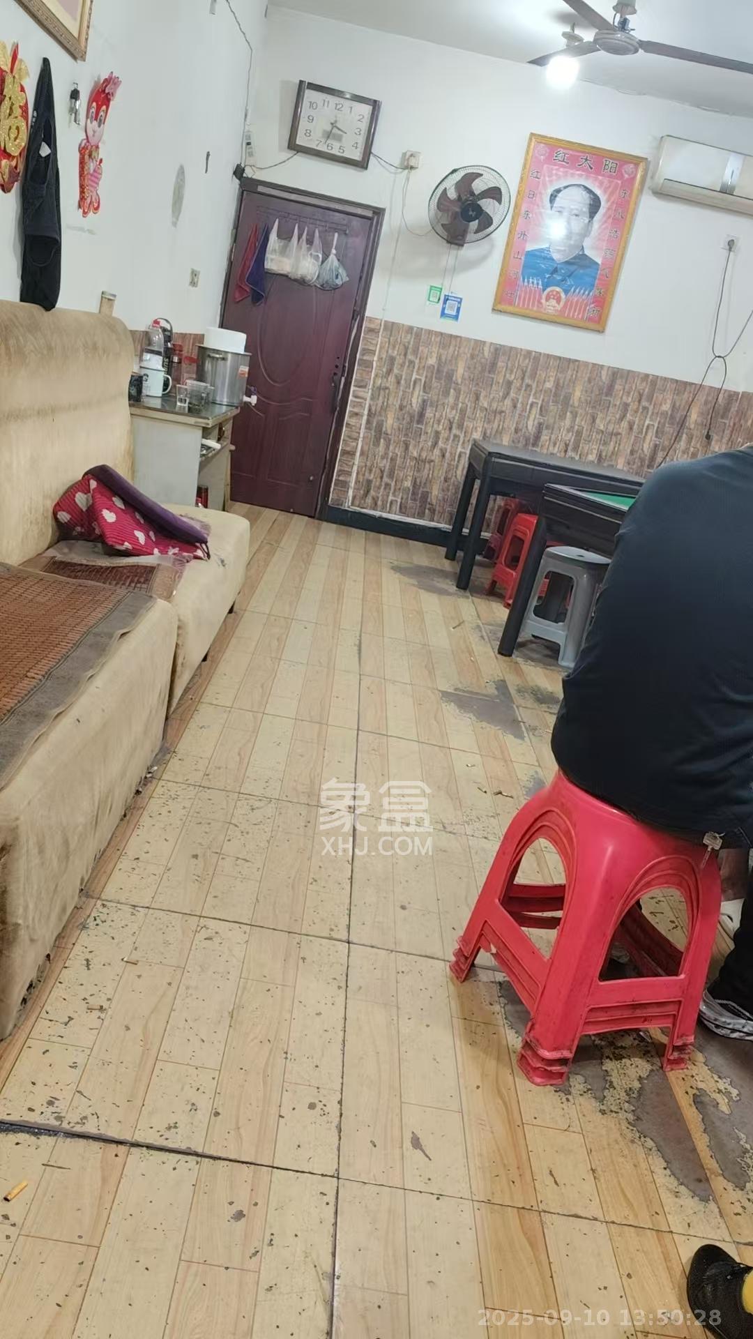 太平街散盘  4室1厅2卫    4600.0元/月室内图