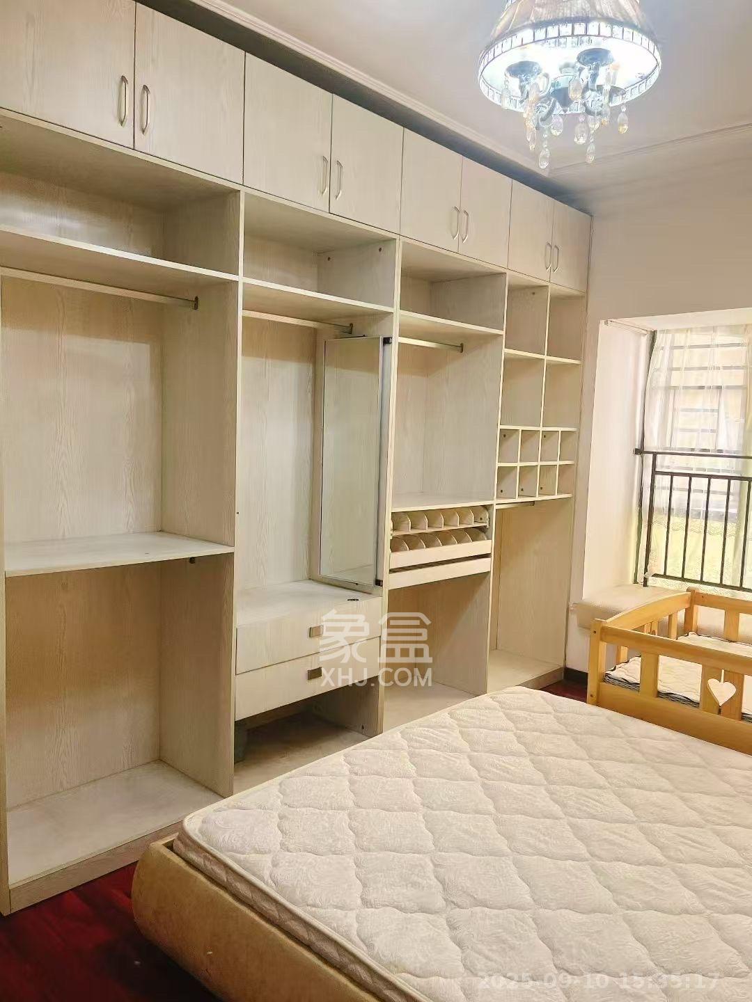 富基世纪公园 4室2厅2卫 2100.0元/月 富基世纪公园 4室2厅2卫 2100.0元/月室内图