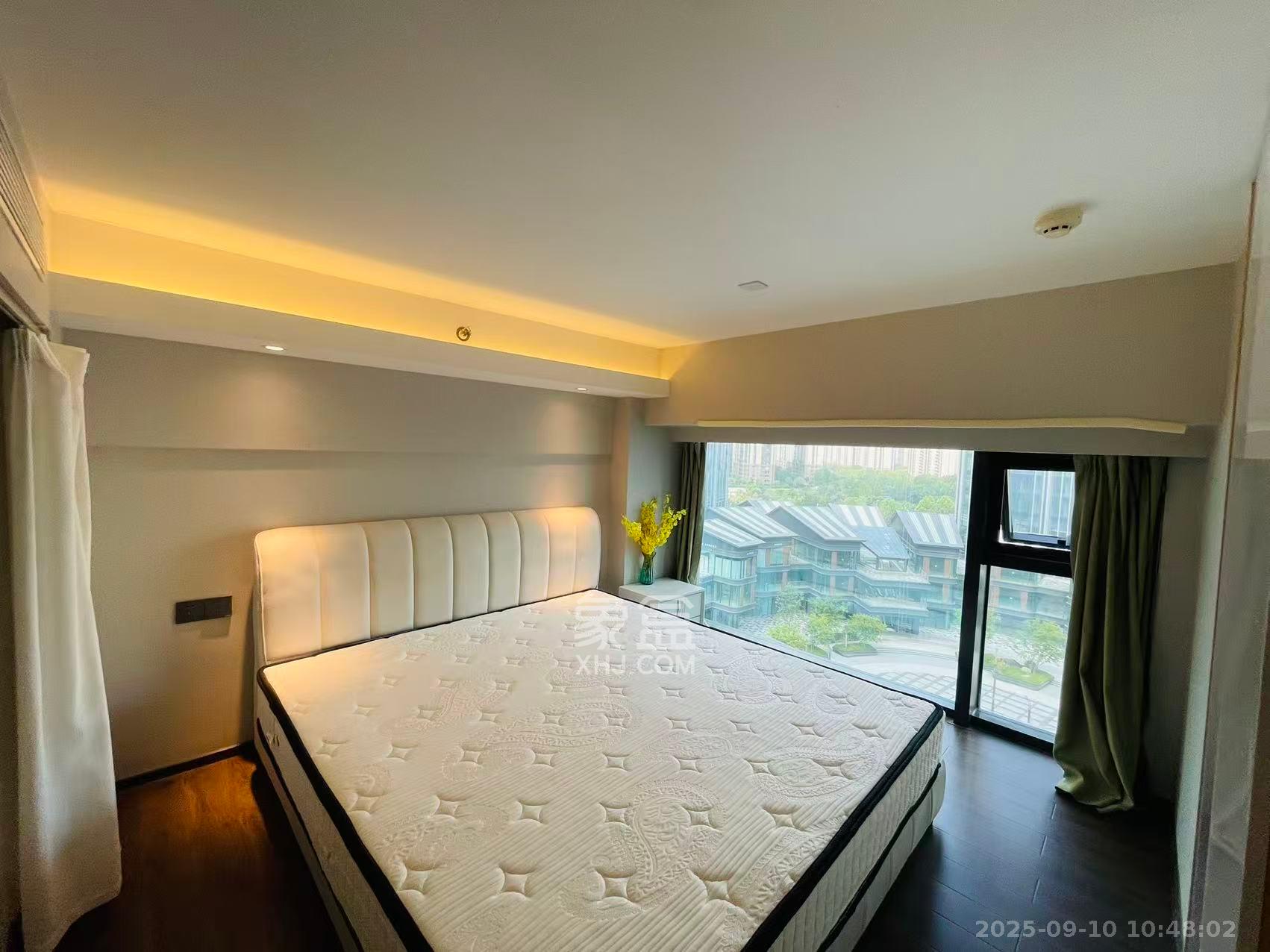 达美寰宇中心 2室2厅1卫 2200.0元/月 达美寰宇中心 2室2厅1卫 2200.0元/月室内图