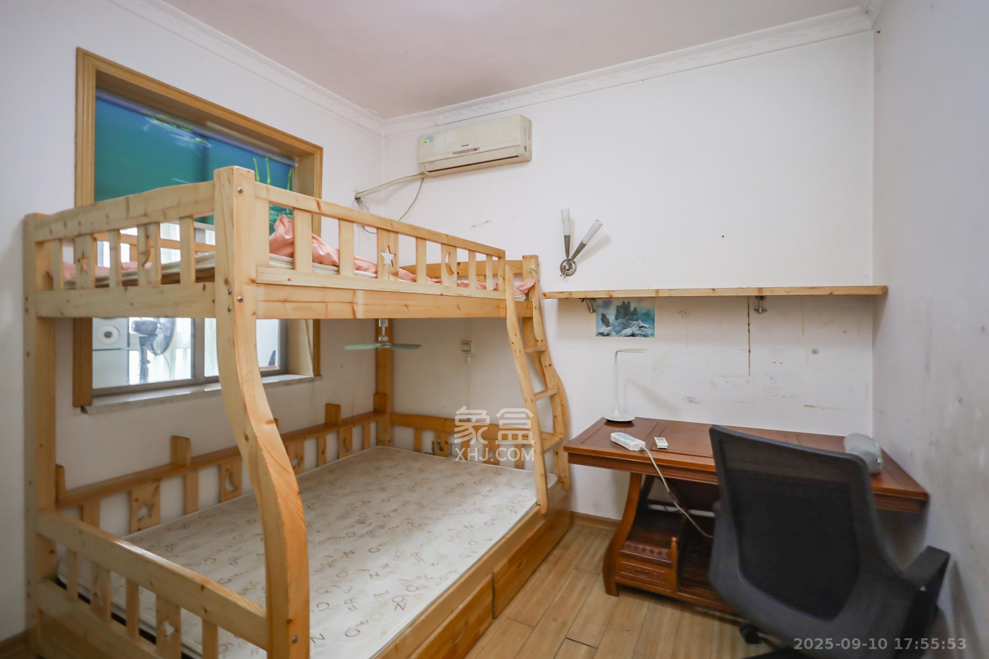 香海西岸  2室2厅1卫    66.0万 香海西岸  2室2厅1卫    66.0万卧室