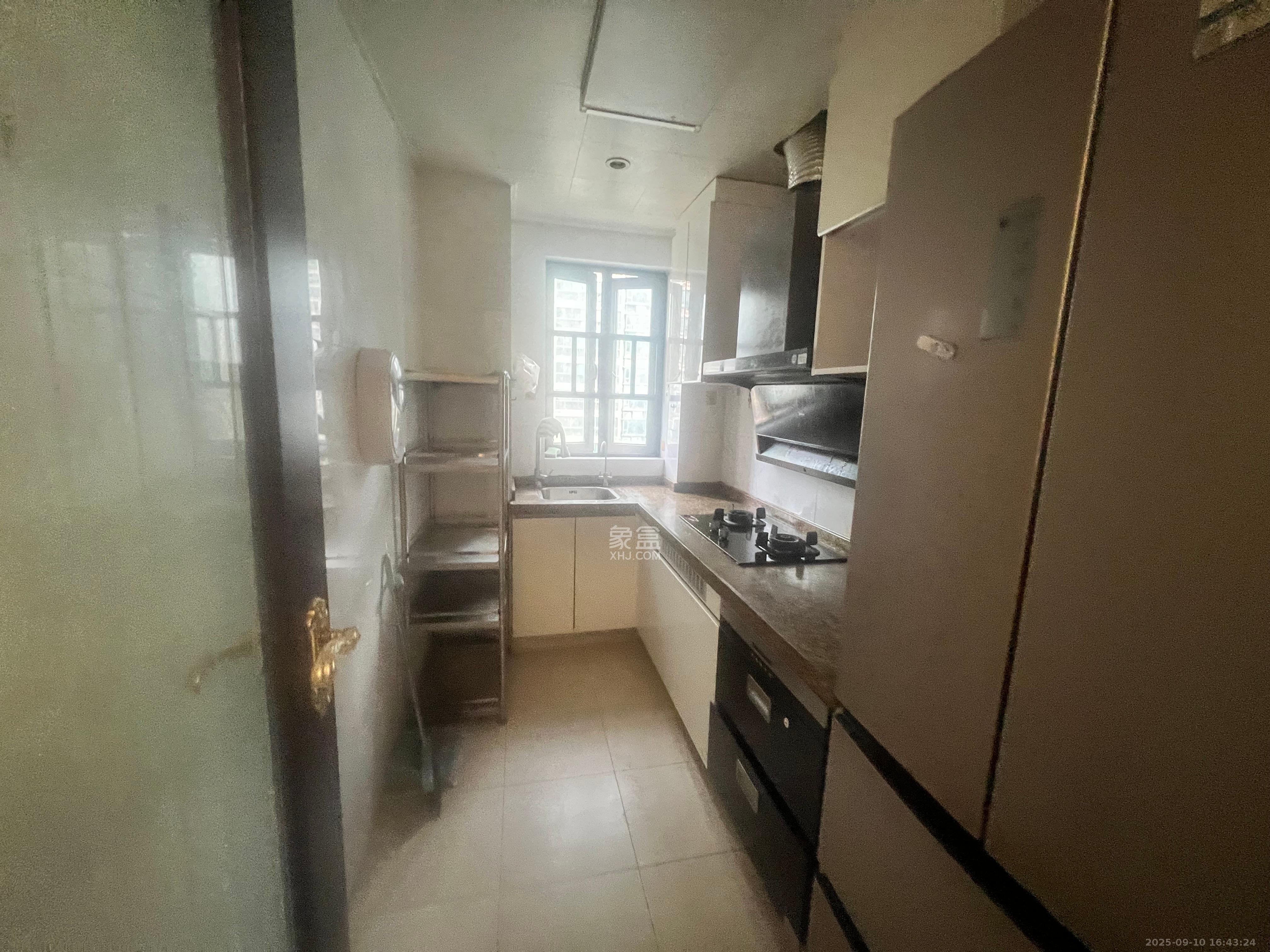 恒大国际广场 3室2厅1卫 2200.0元/月 恒大国际广场 3室2厅1卫 2200.0元/月室内图